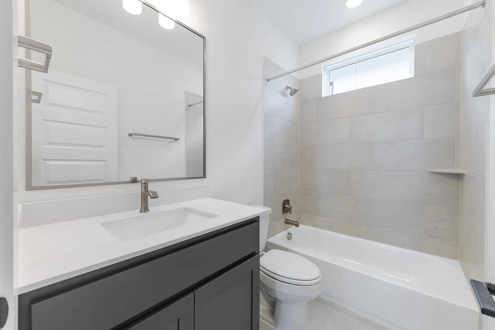 405 Austin Heights RD, Lakeway, TX 78738