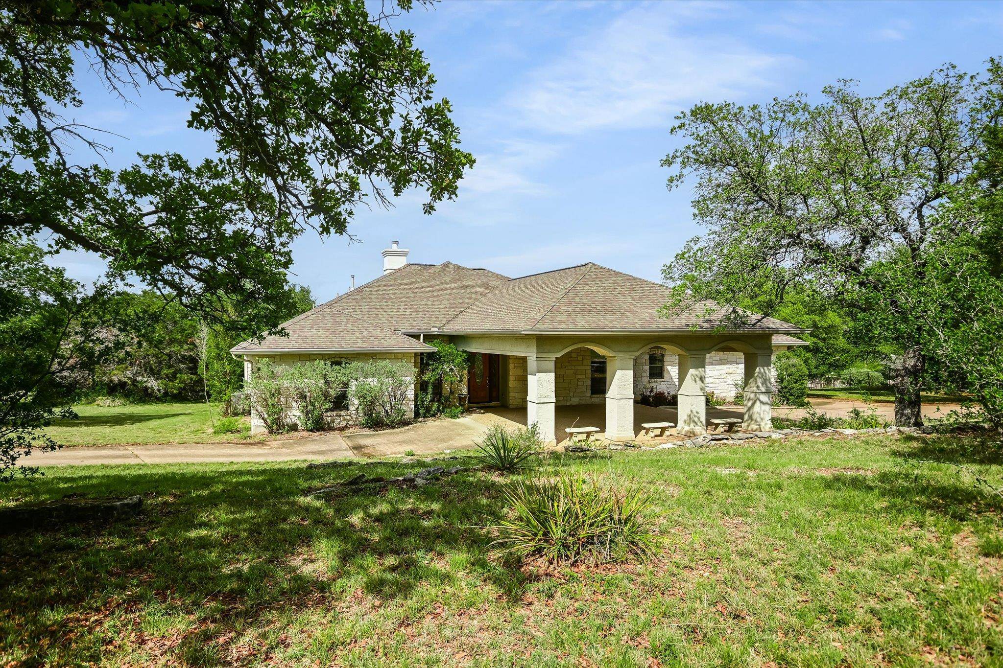 19620 Single Peak CV, Spicewood, TX 78669