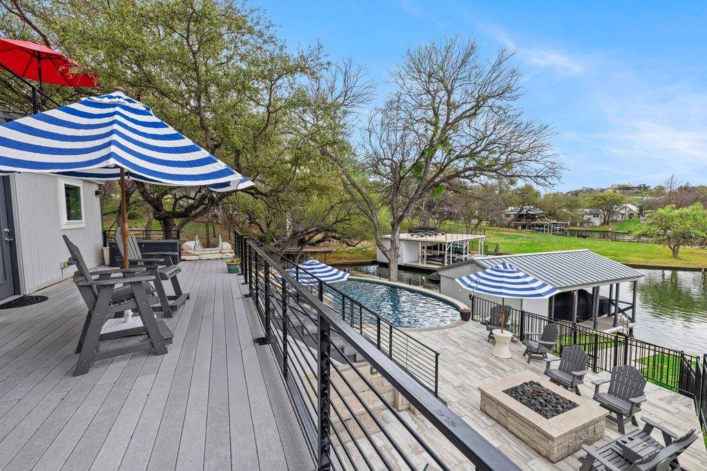 205 Beaver CIR, Horseshoe Bay, TX 78657