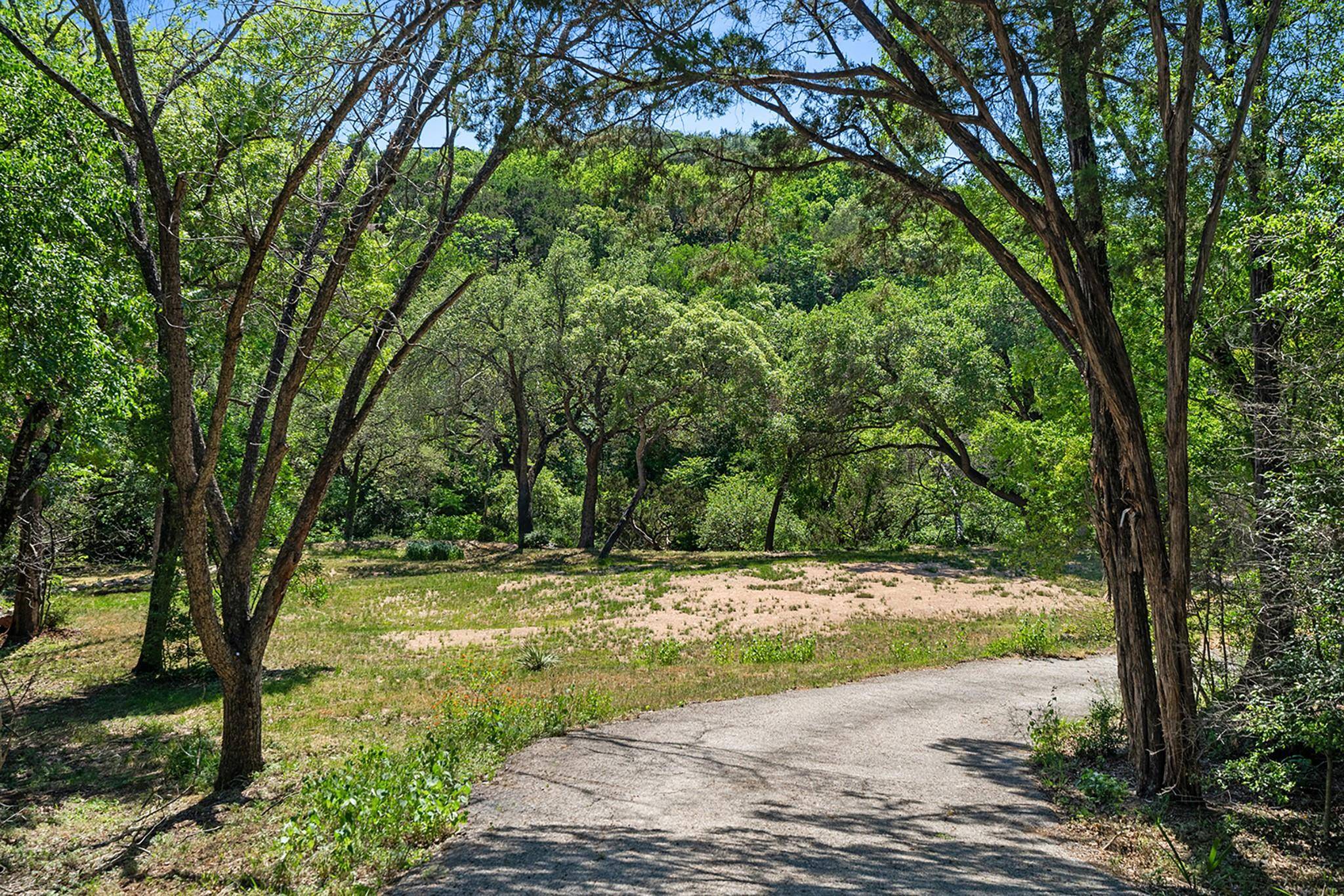 1 Shadybrook CV, Austin, TX 78746