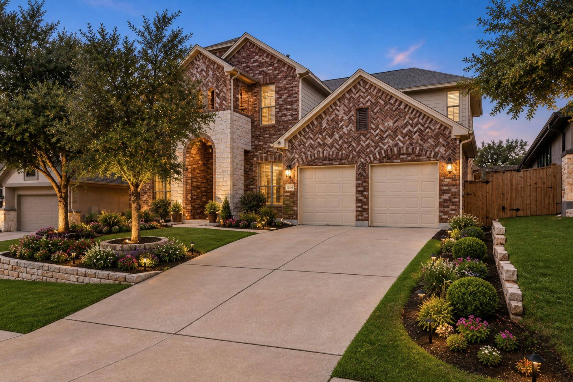 2216 Lookout Knoll DR, Leander, TX 78641