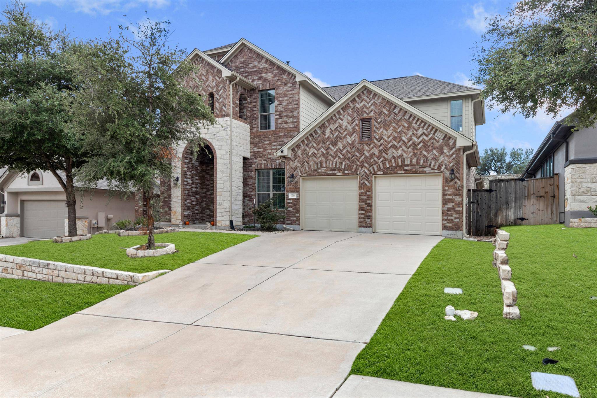 2216 Lookout Knoll DR, Leander, TX 78641