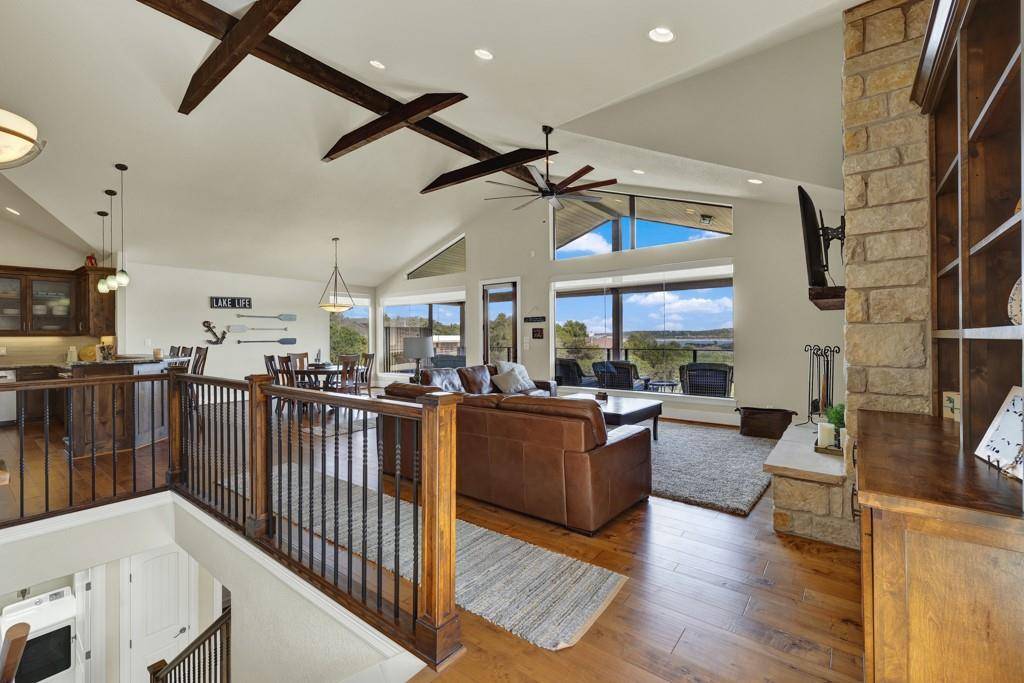 2550 Colleen DR, Canyon Lake, TX 78133