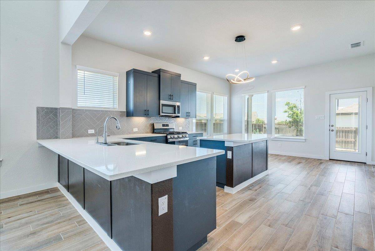 121 Camino Verde, San Marcos, TX 78666