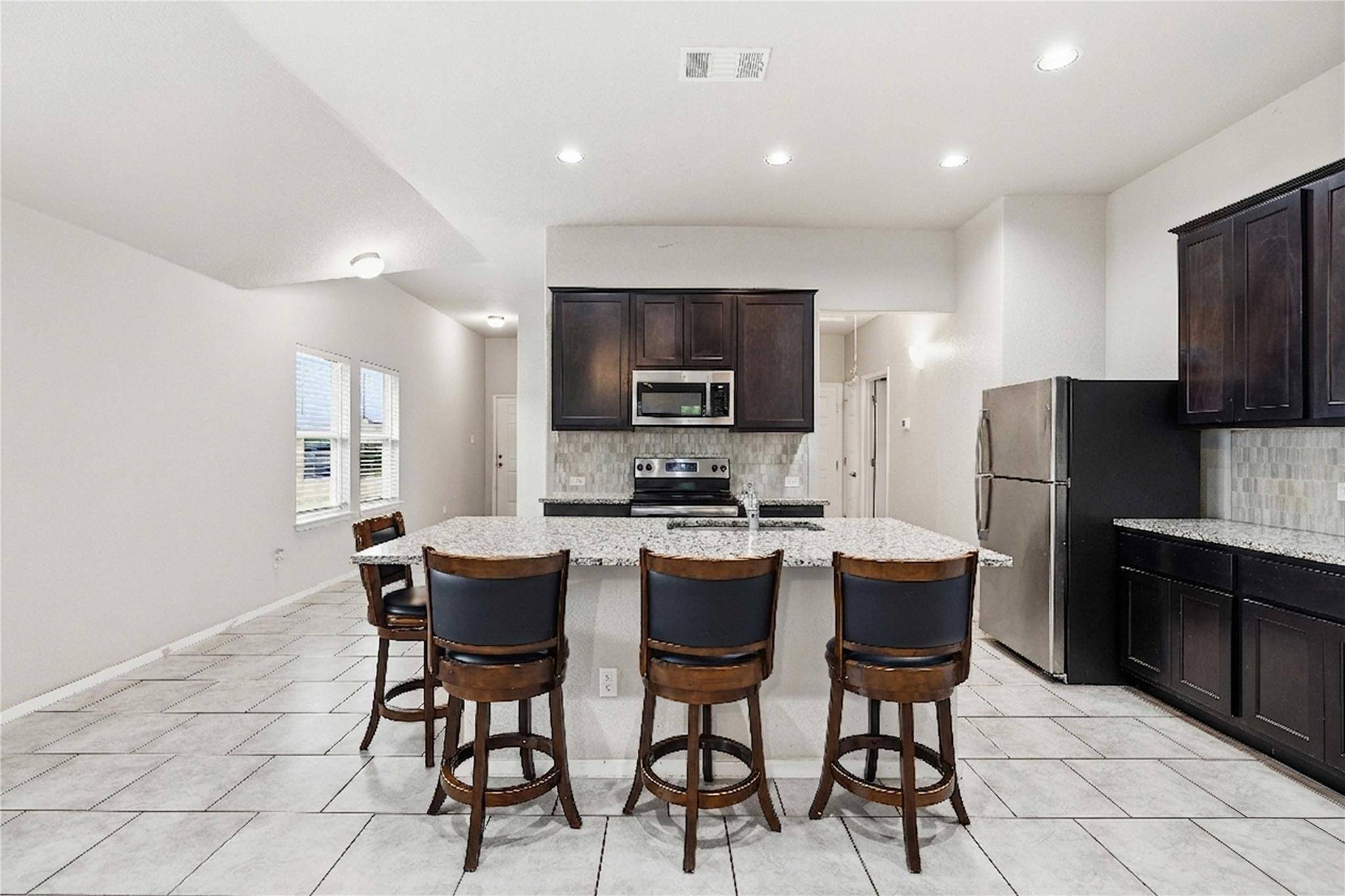107 Saranac DR, Elgin, TX 78621