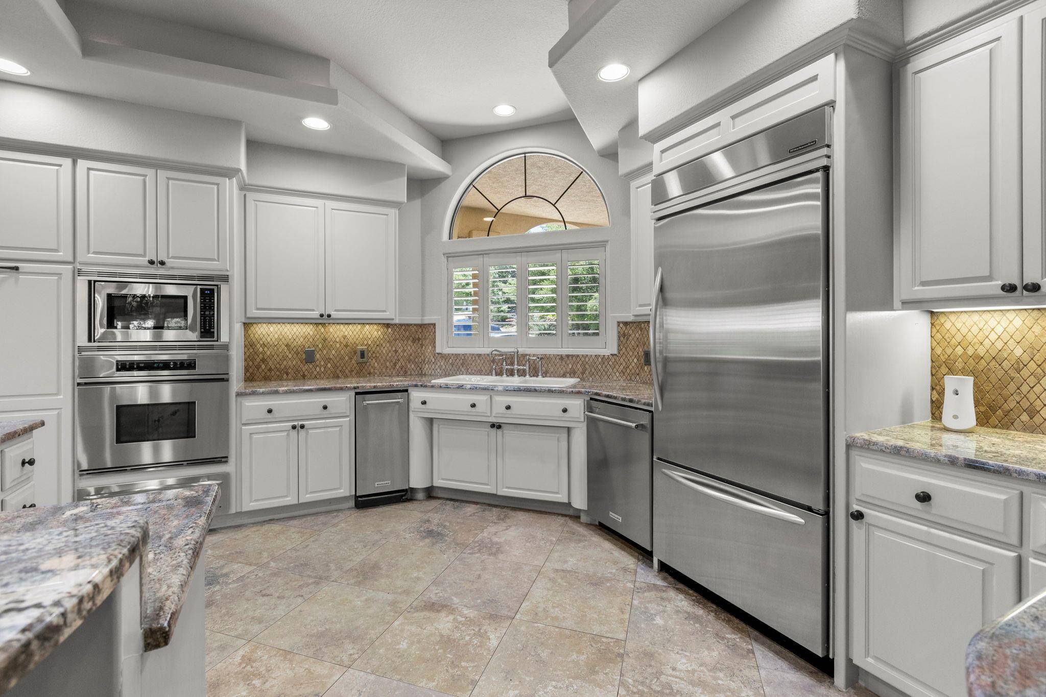 212 Florentine, Horseshoe Bay, TX 78657