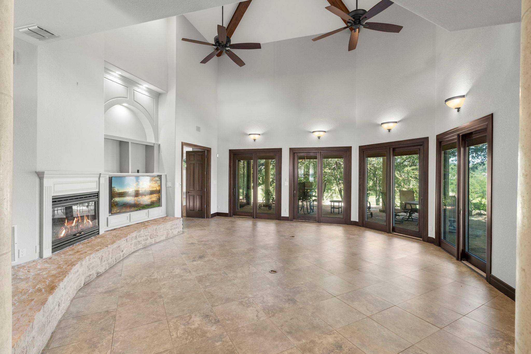 212 Florentine, Horseshoe Bay, TX 78657