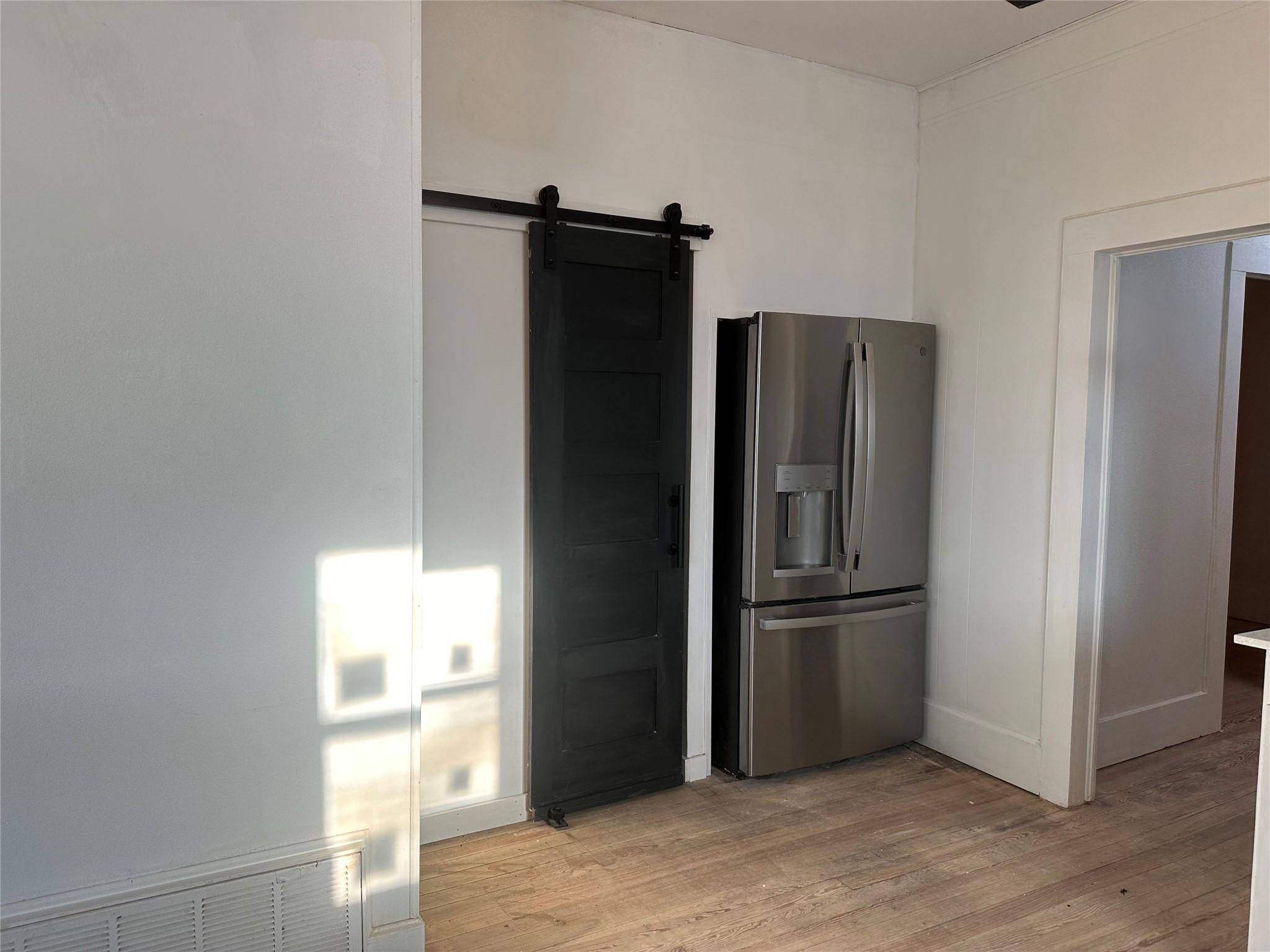 405 East College ST, Llano, TX 78643