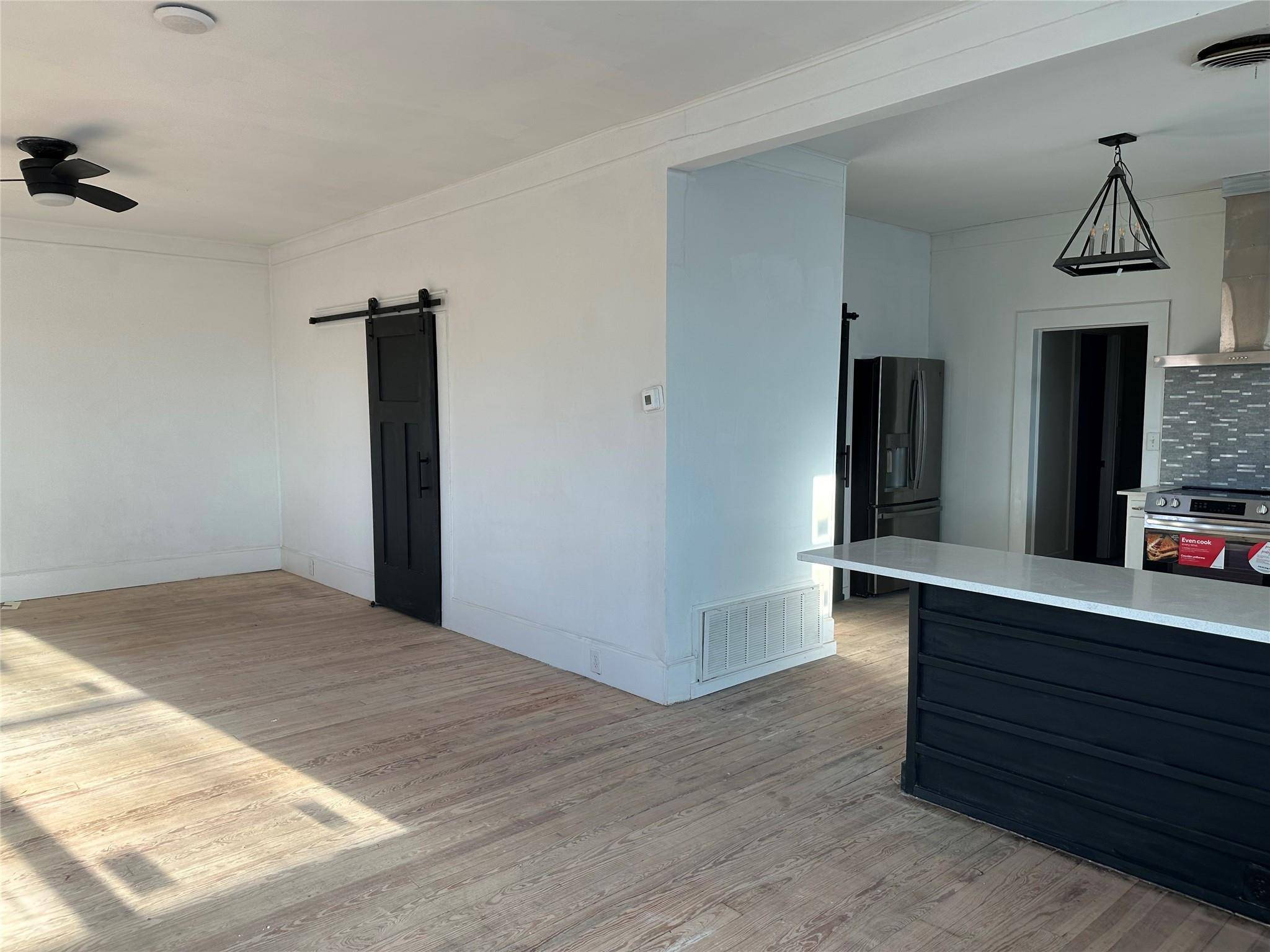405 East College ST, Llano, TX 78643