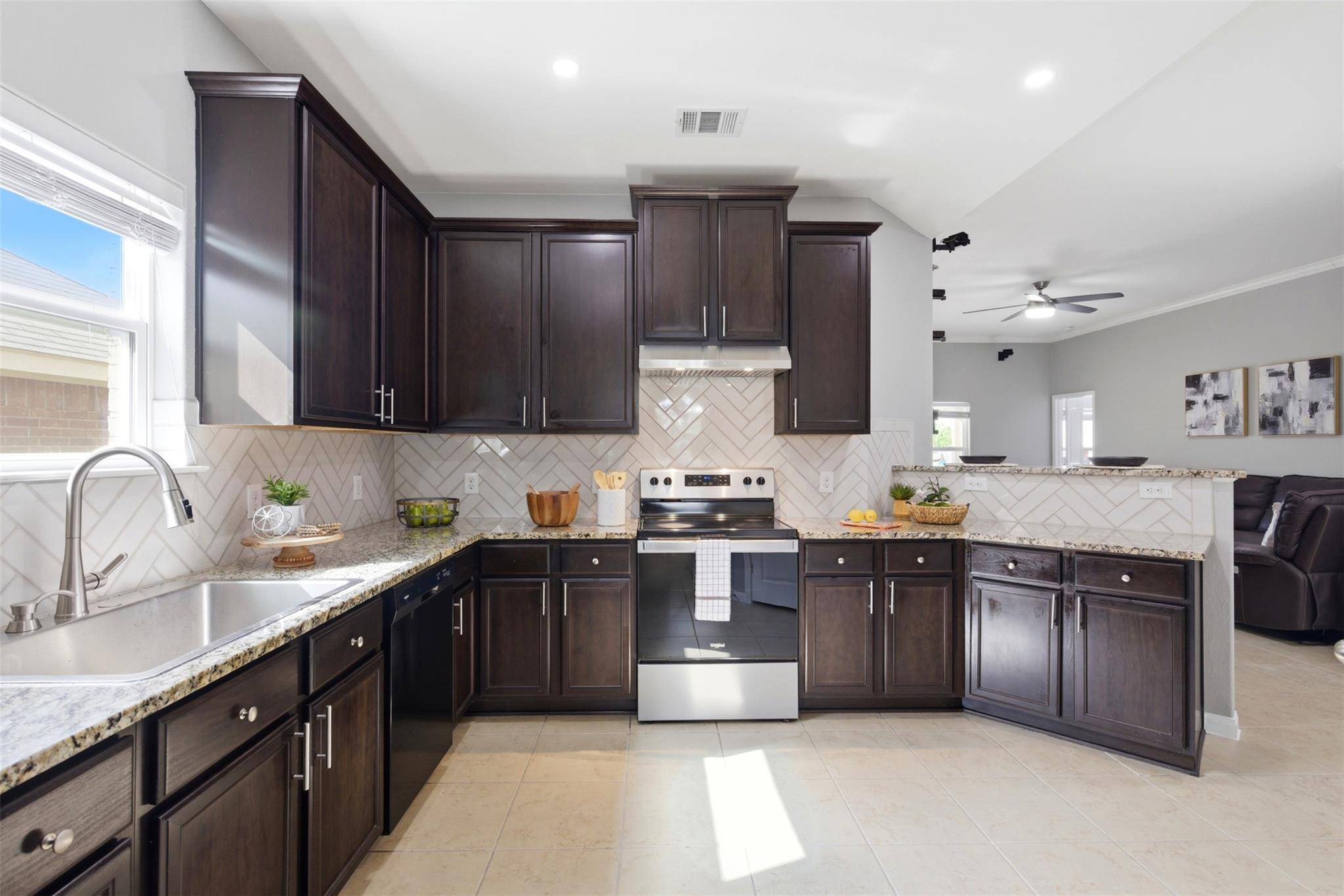 19705 Woodrow Wilson ST, Manor, TX 78653