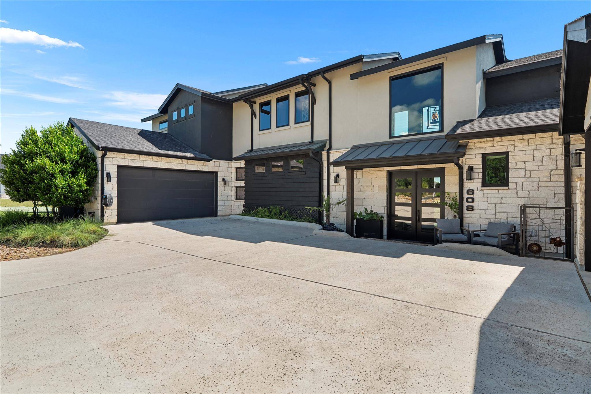 608 Buffalo TRL, Liberty Hill, TX 78642