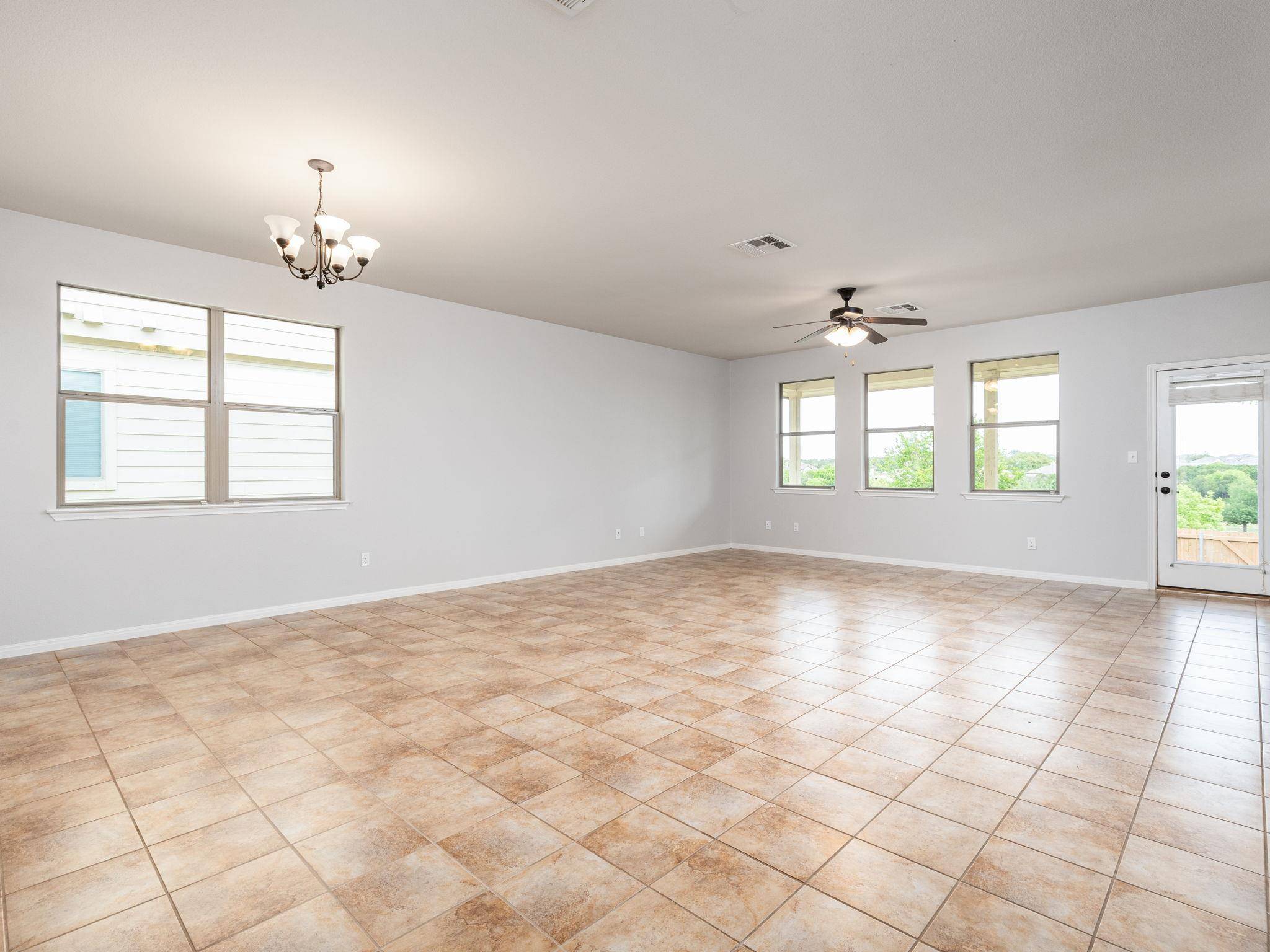 209 Siltstone WAY, Liberty Hill, TX 78642