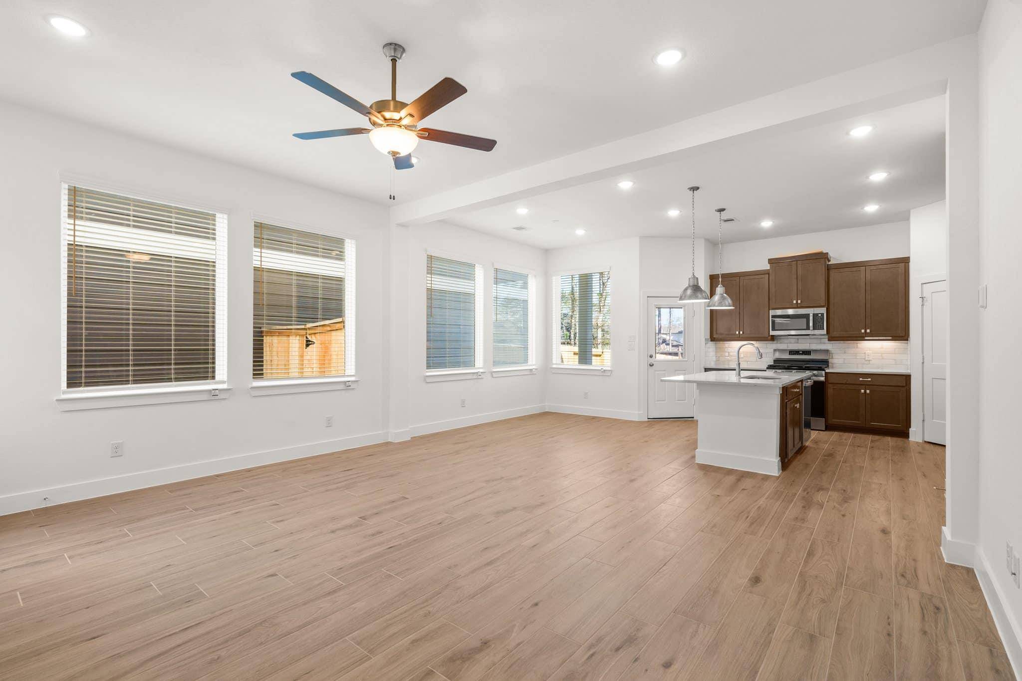 215 Flora Springs CV, Liberty Hill, TX 78642