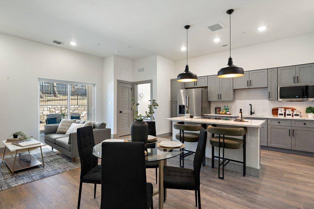 2450 Wickersham LN #2012, Austin, TX 78741