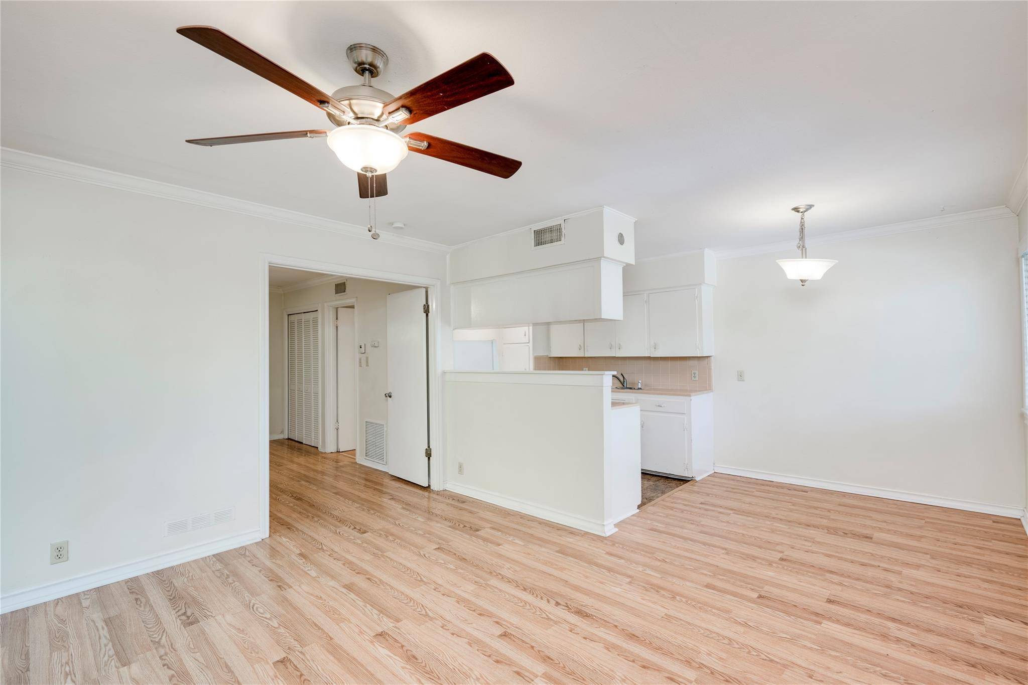 1511 Shoal Creek BLVD #F, Austin, TX 78701
