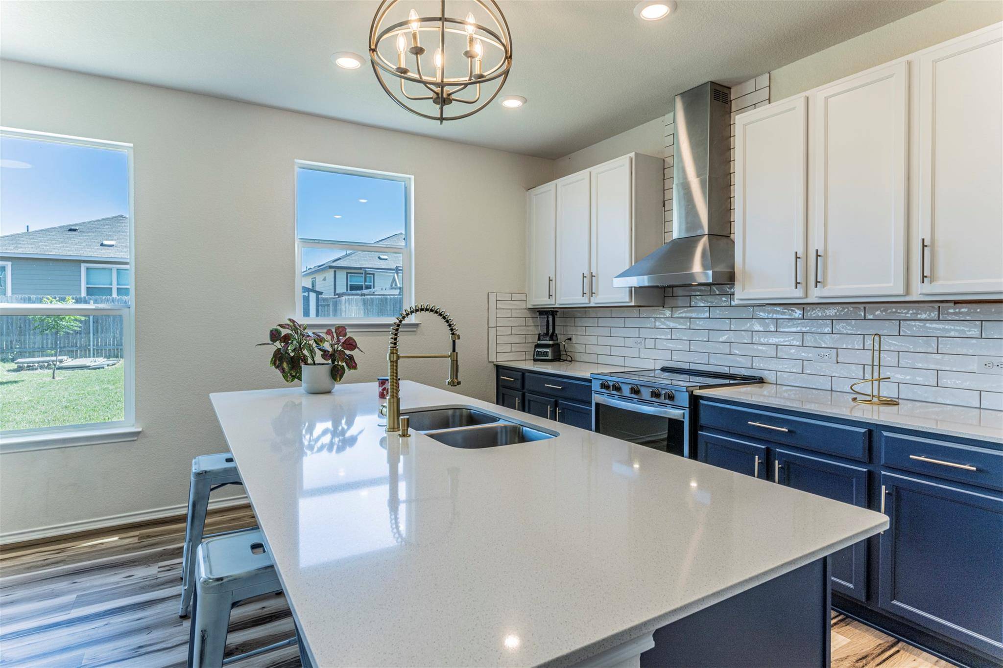 728 Bailey Park DR, Jarrell, TX 76537