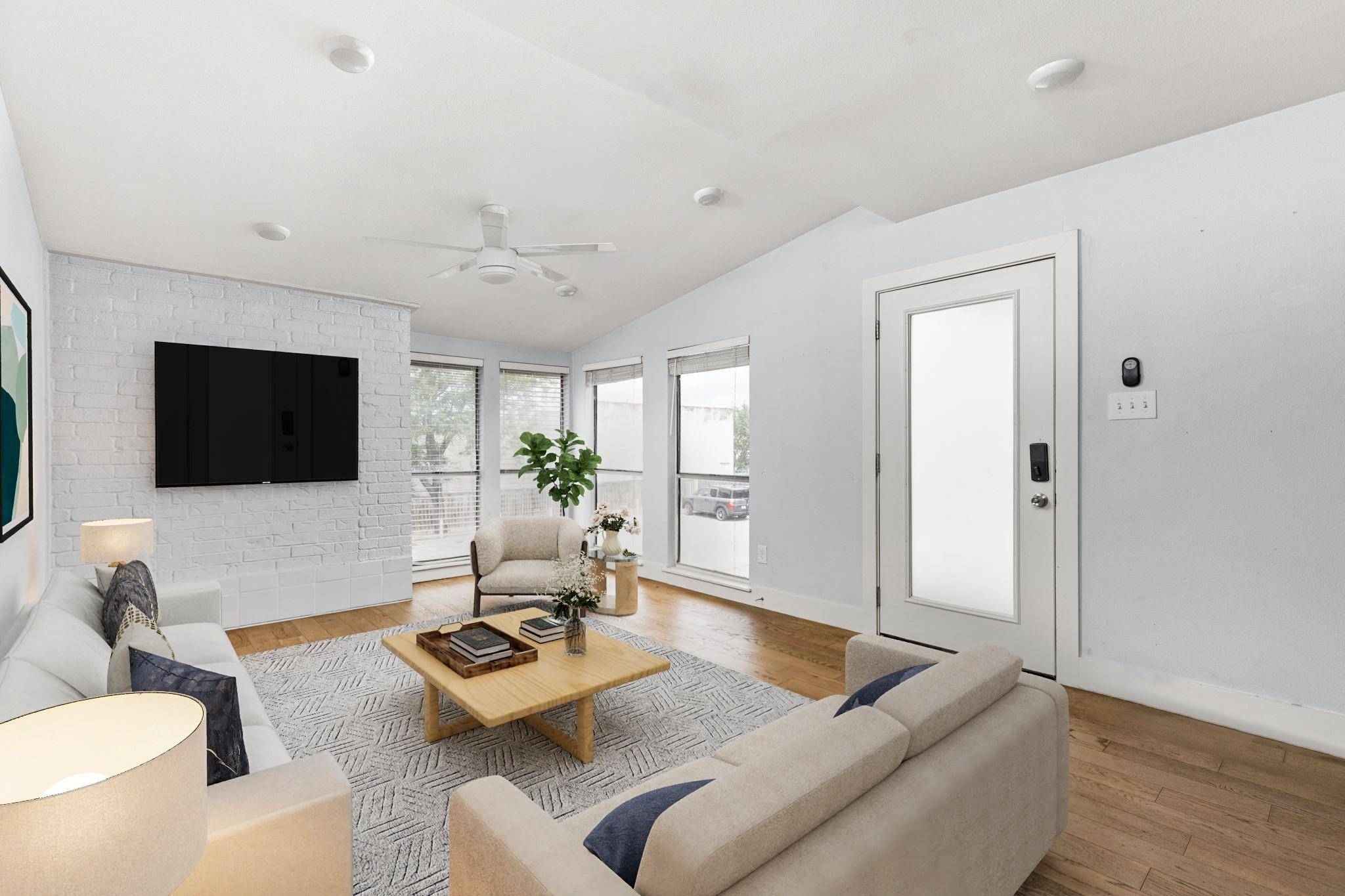 909 Reinli ST #232, Austin, TX 78751