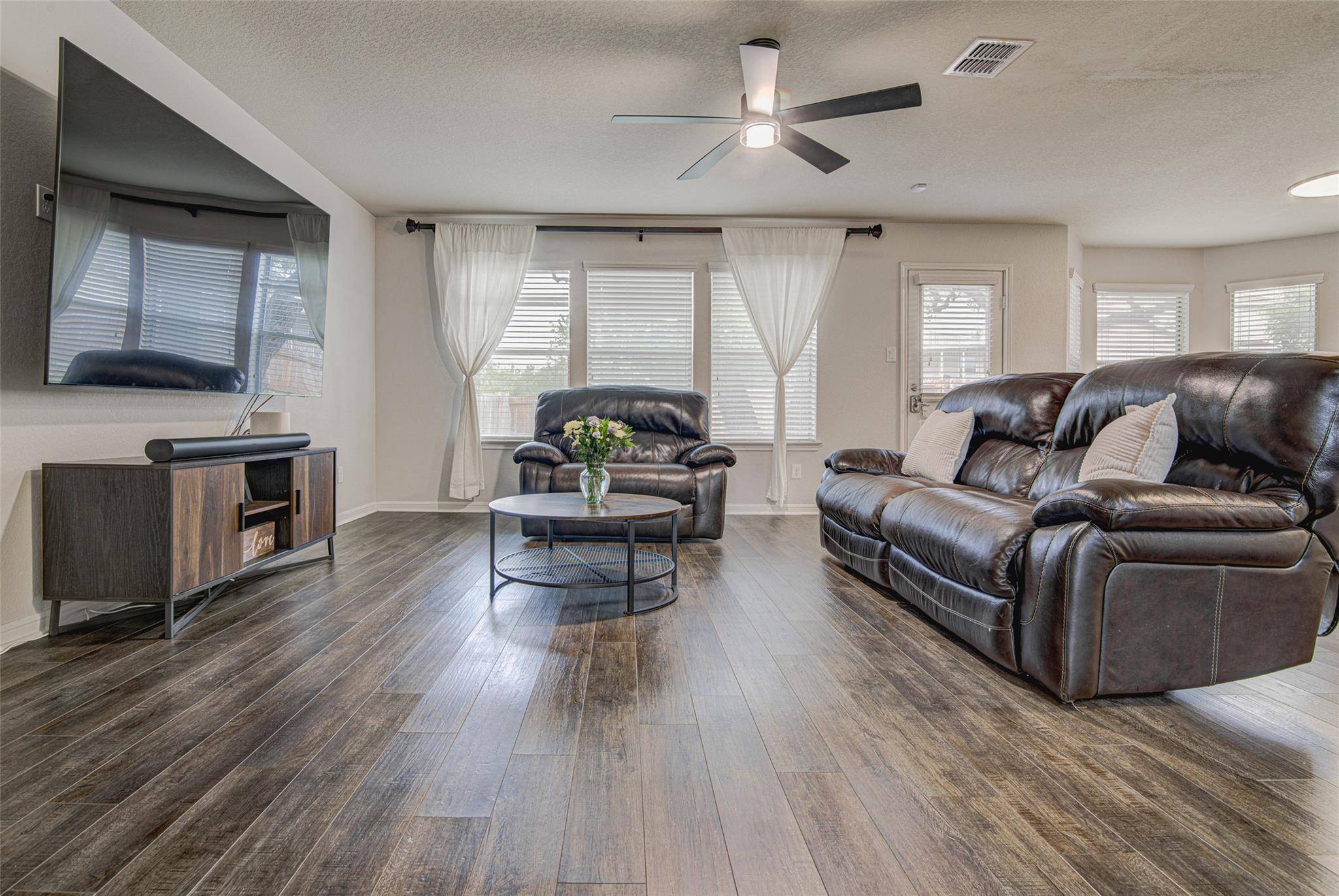10614 Black Wolf Bay, San Antonio, TX 78245