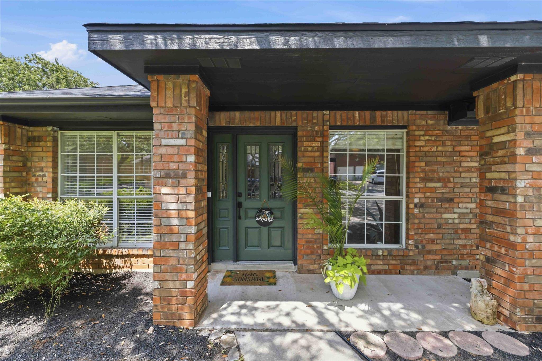 6435 Old Harbor LN, Austin, TX 78739