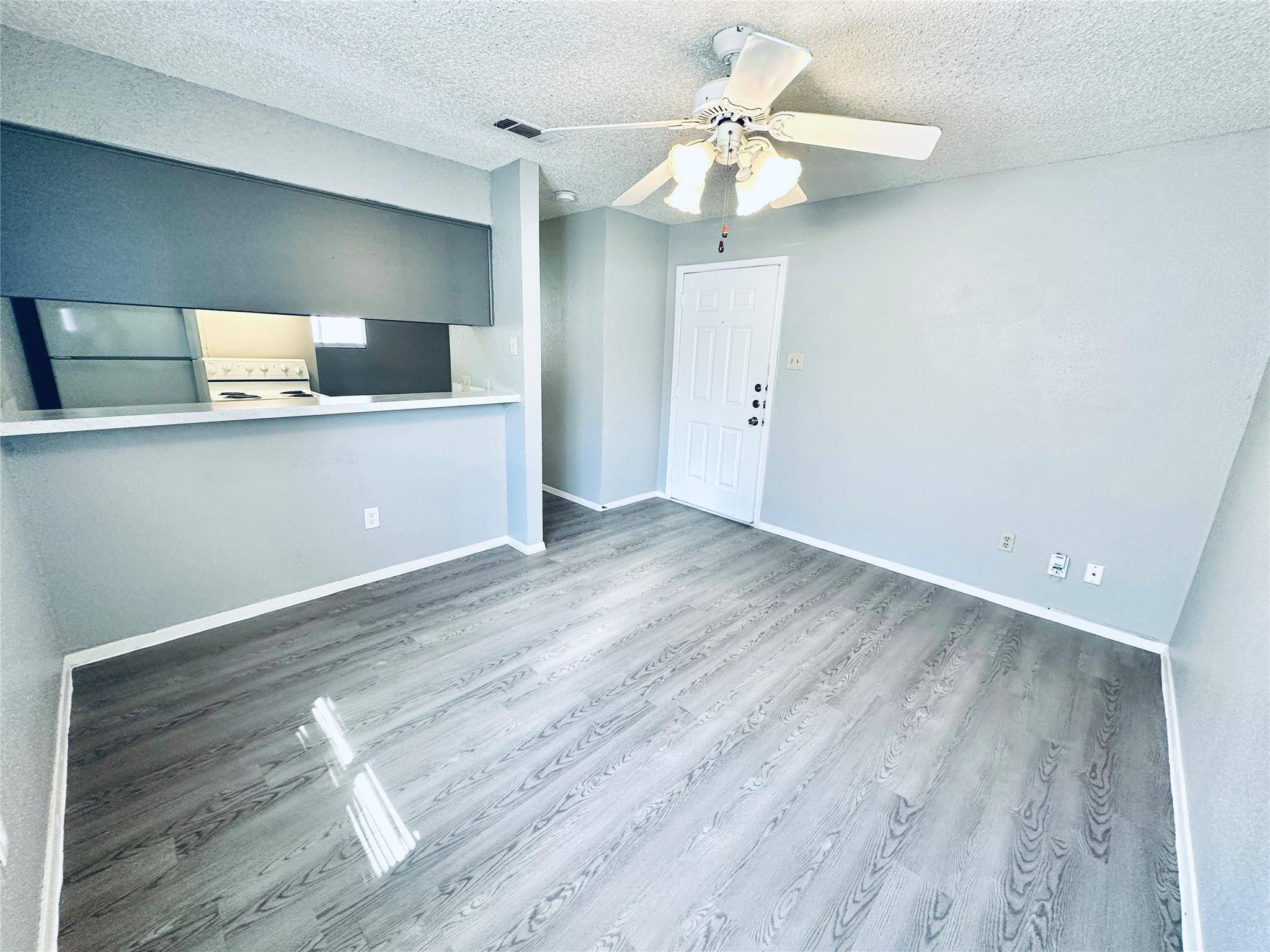 3702 S Second ST #103, Austin, TX 78704
