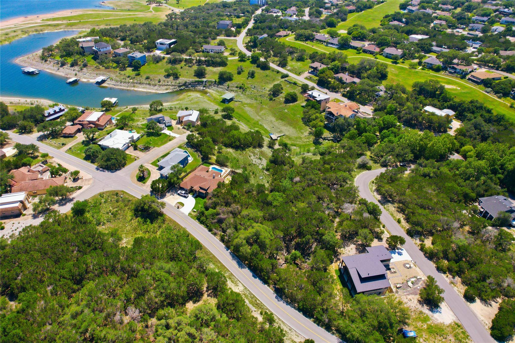 3008 Constitution DR, Lago Vista, TX 78645