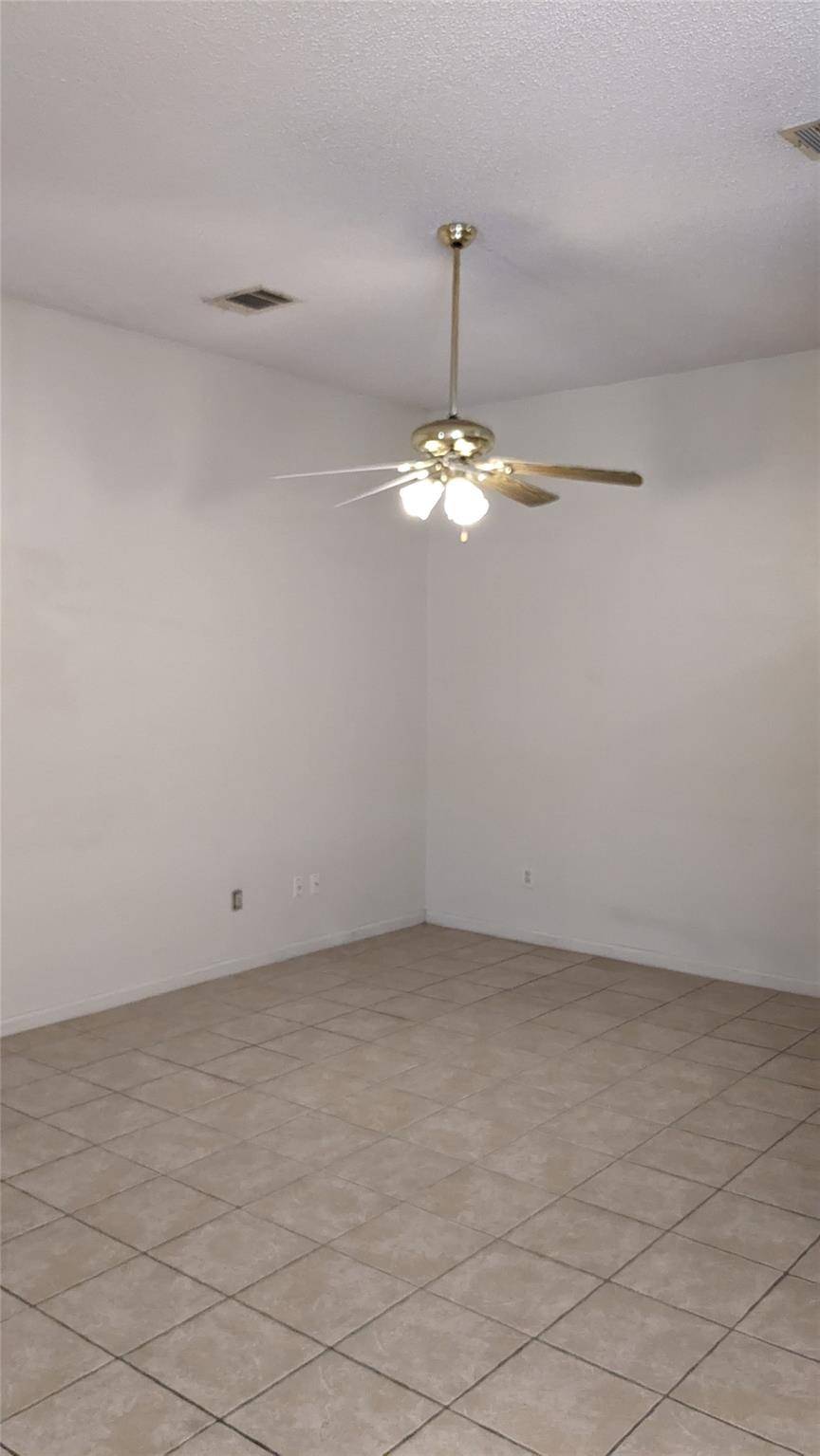 1300 N Bishop ST, San Marcos, TX 78666