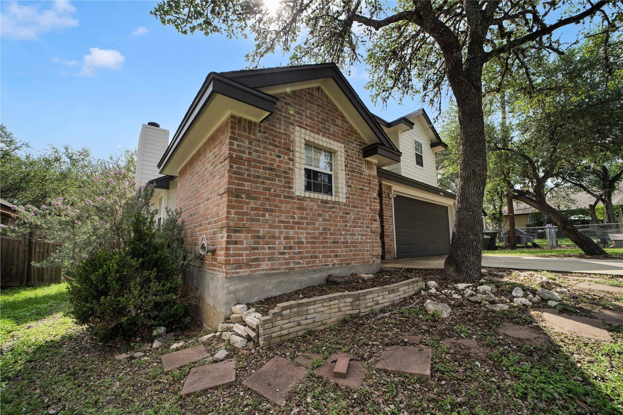1405 Girard Ave, San Marcos, TX 78666