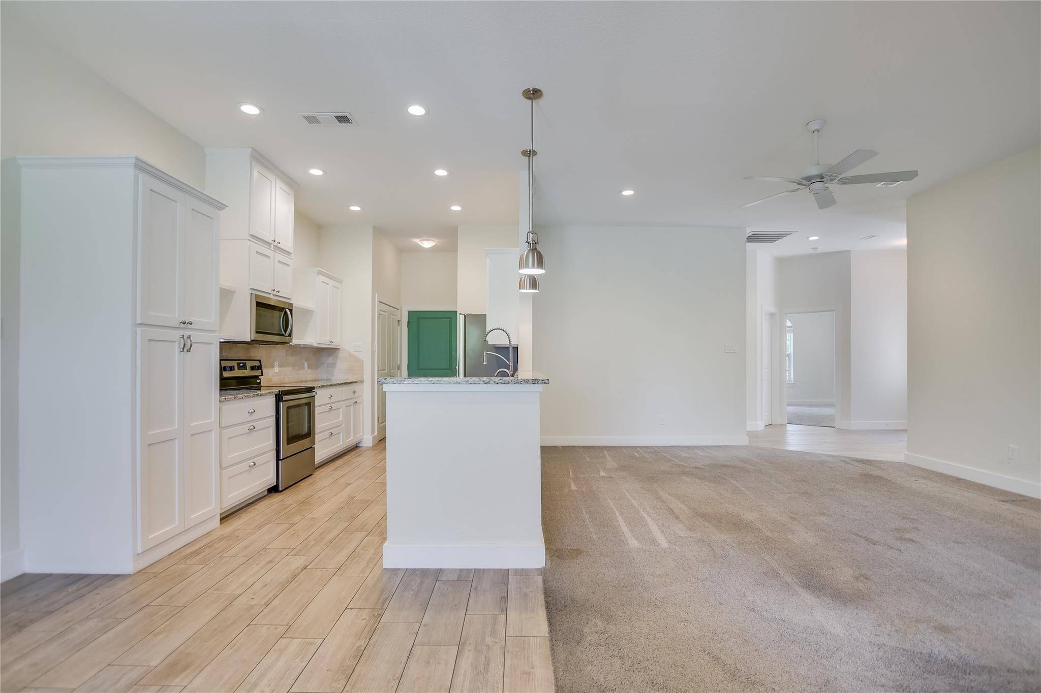 416 Hi CIR W #A, Horseshoe Bay, TX 78657