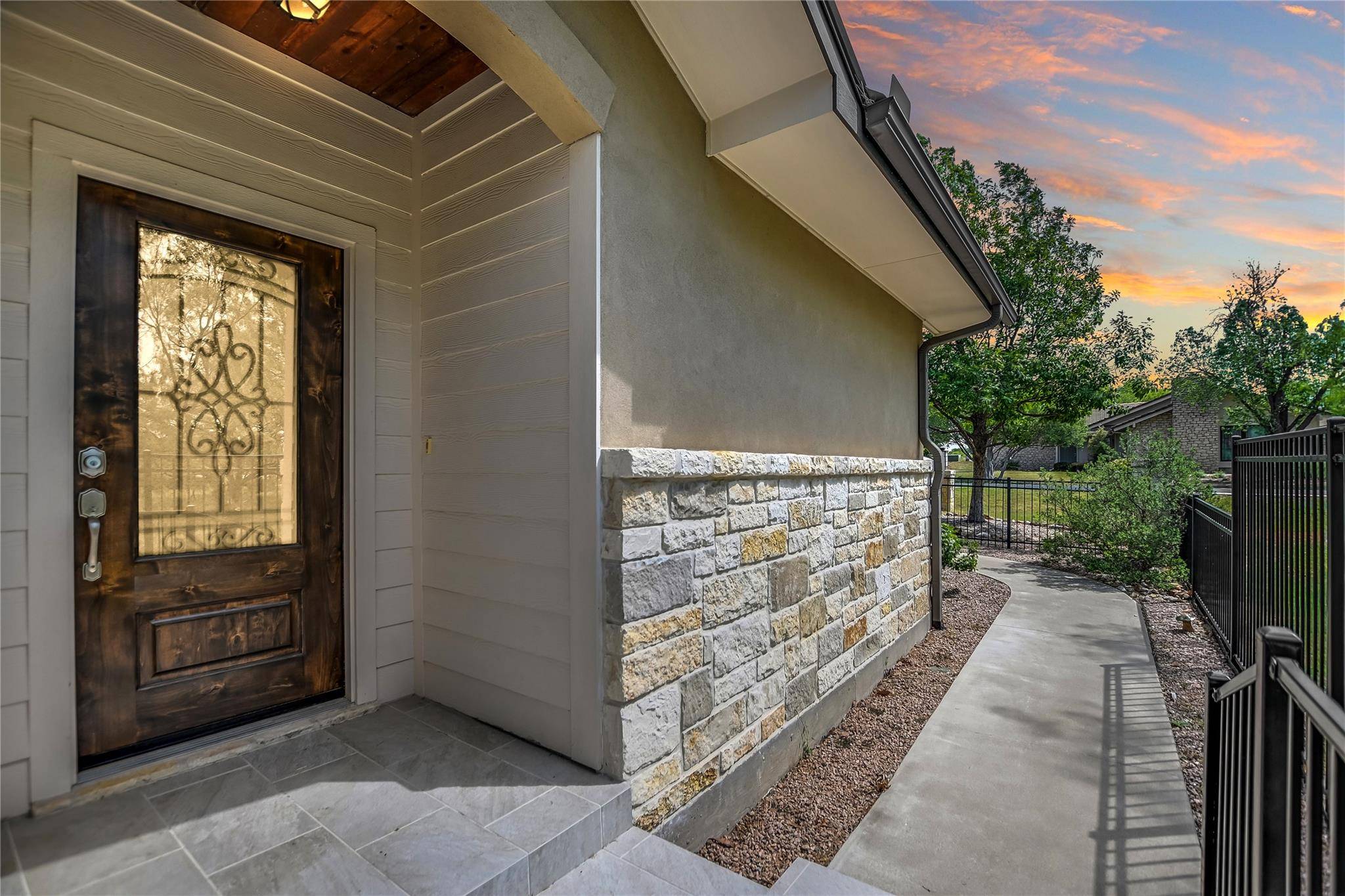 416 Hi CIR W #A, Horseshoe Bay, TX 78657