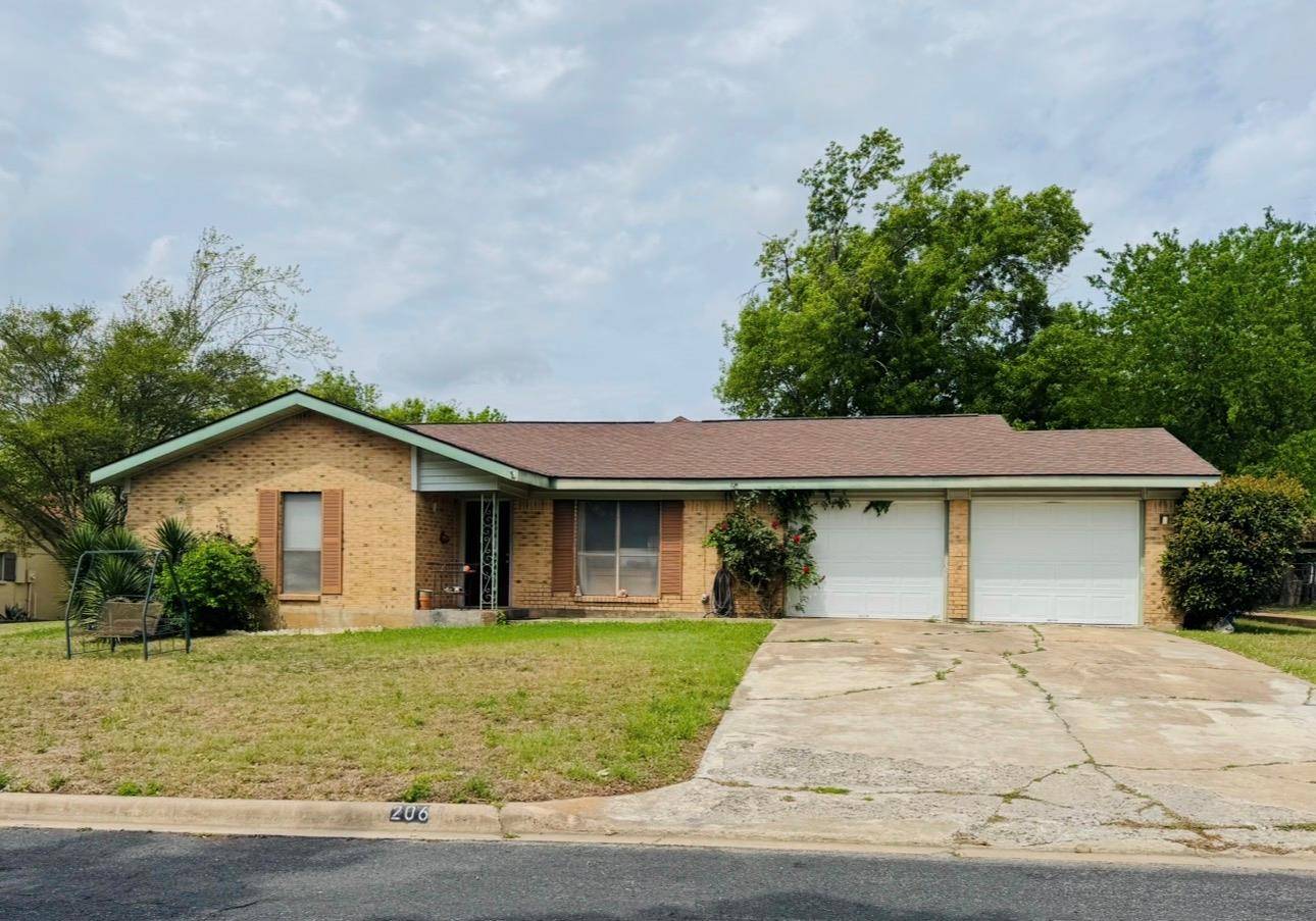 206 Loesch DR, Elgin, TX 78621