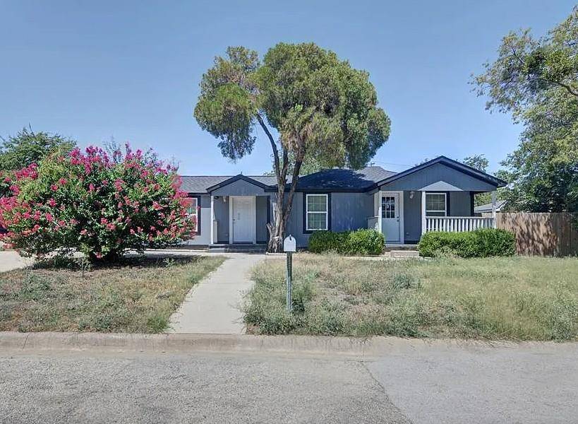 726 Kimbrough ST, White Settlement, TX 76108