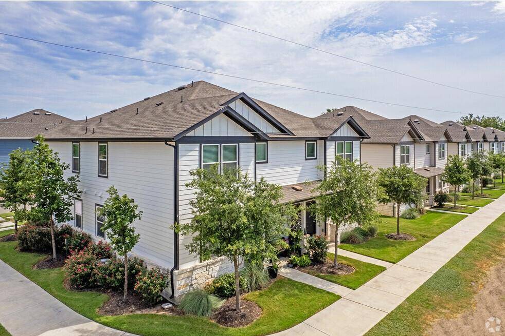 705 Horseshoe DR #1702, Leander, TX 78641