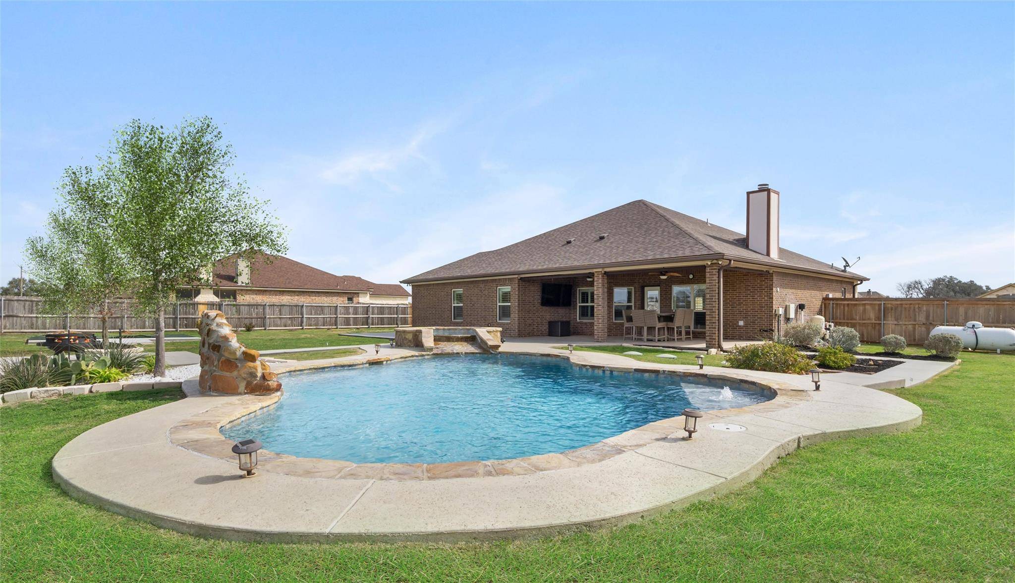 11010 La Paloma LOOP W, Salado, TX 76571