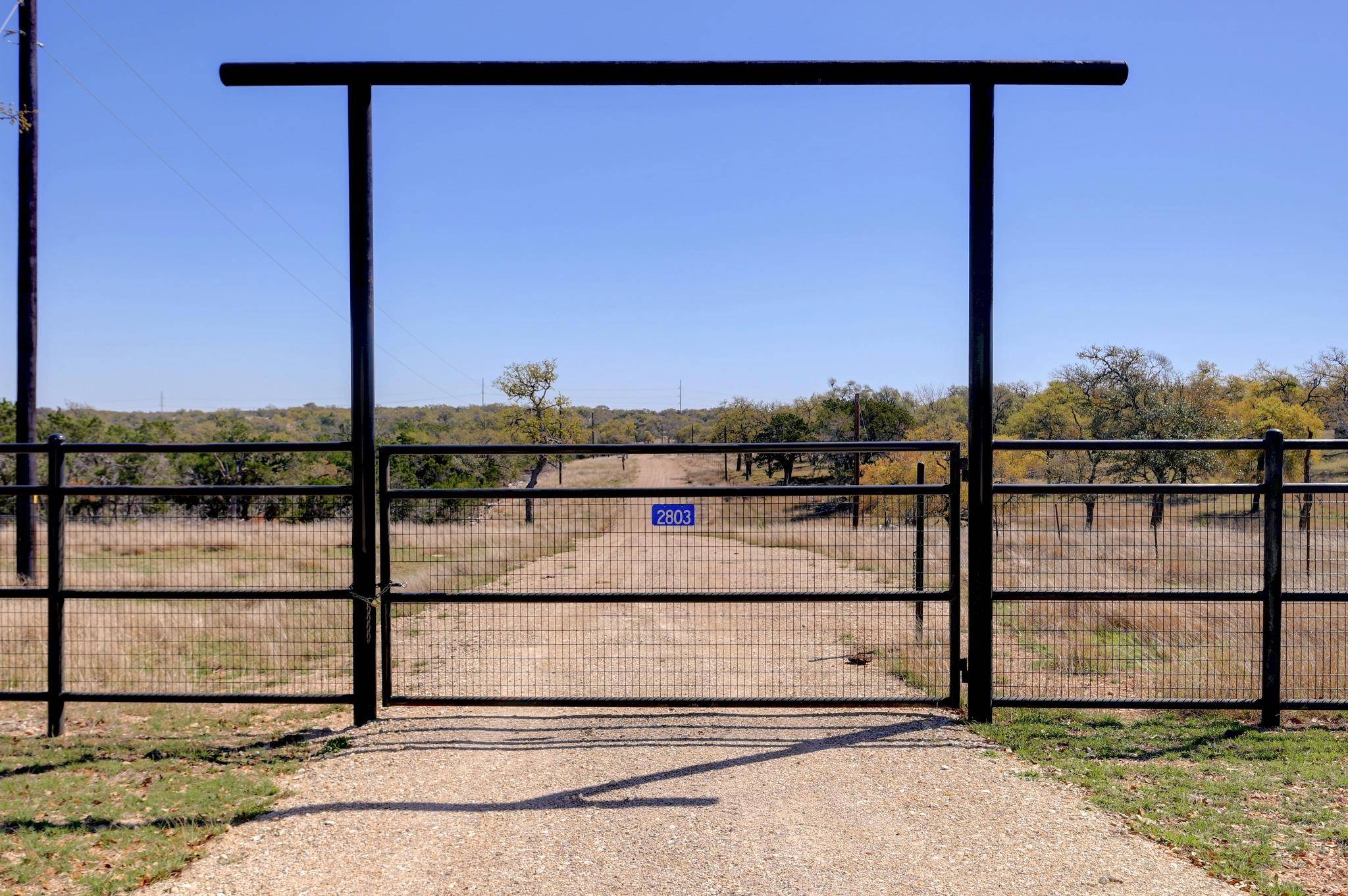 2803 Zenner Ahrens RD, Fredericksburg, TX 78624