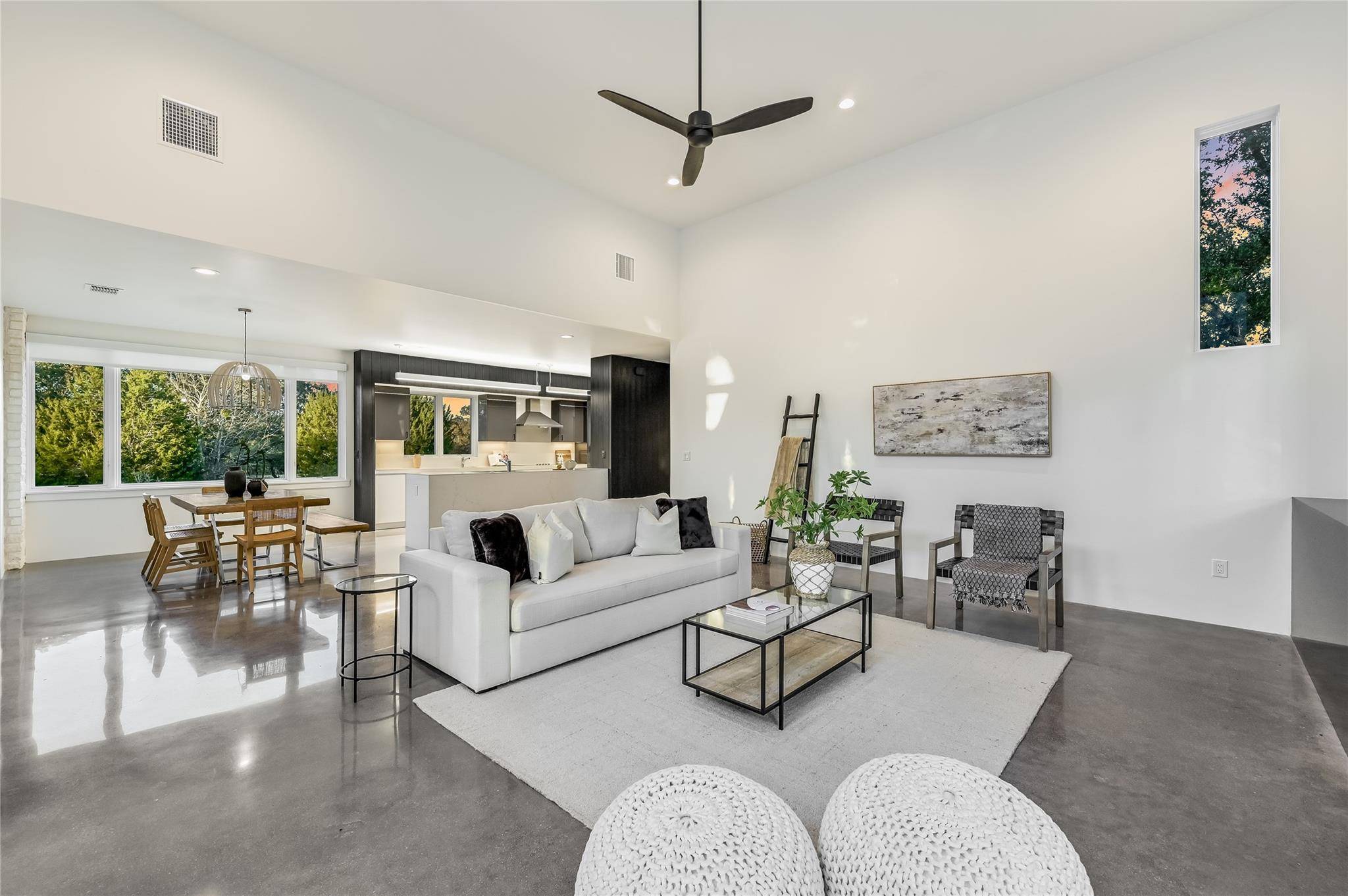 321 Tulley CT, Wimberley, TX 78676