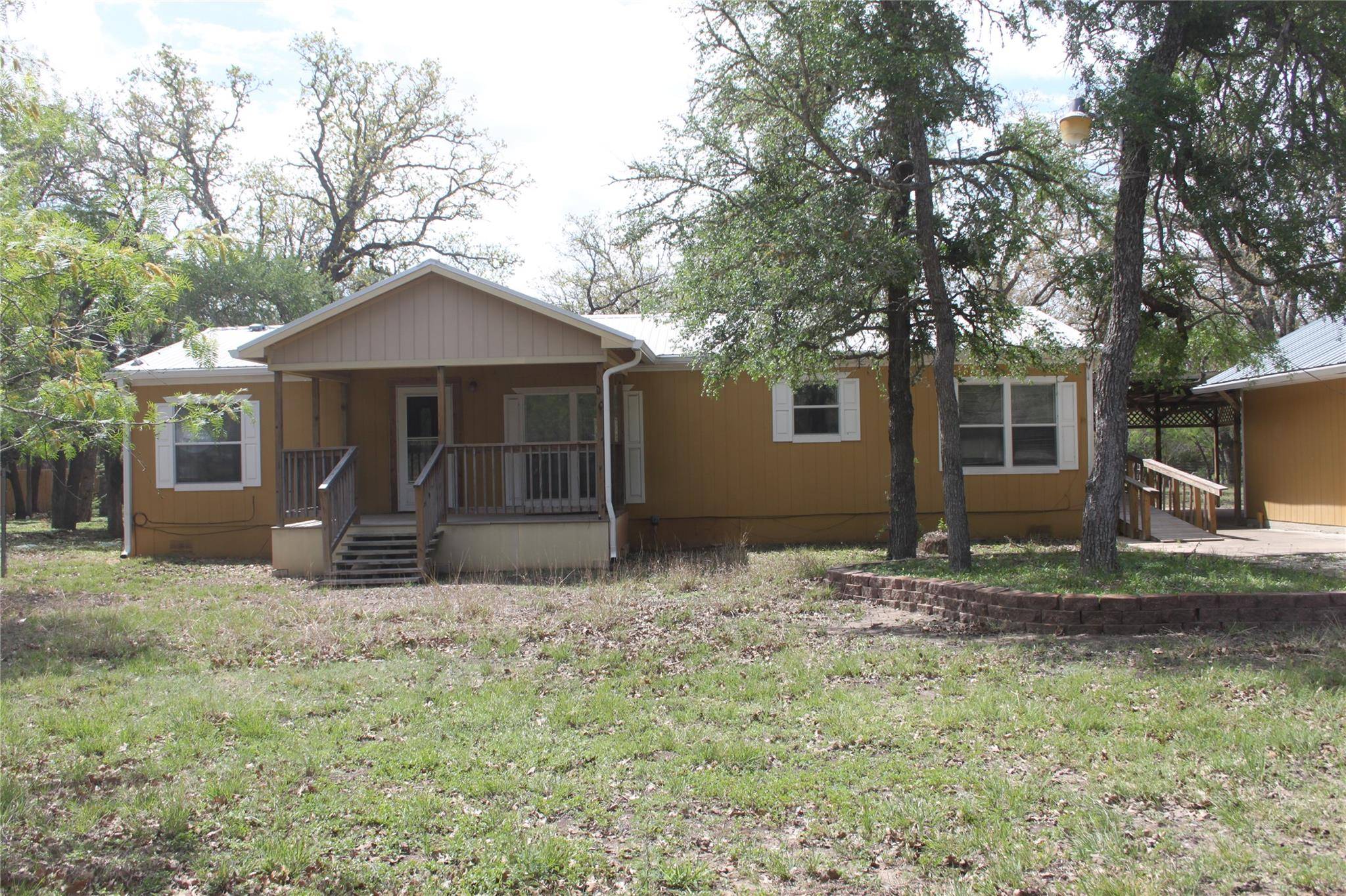 936 Fm 1185, Lockhart, TX 78644