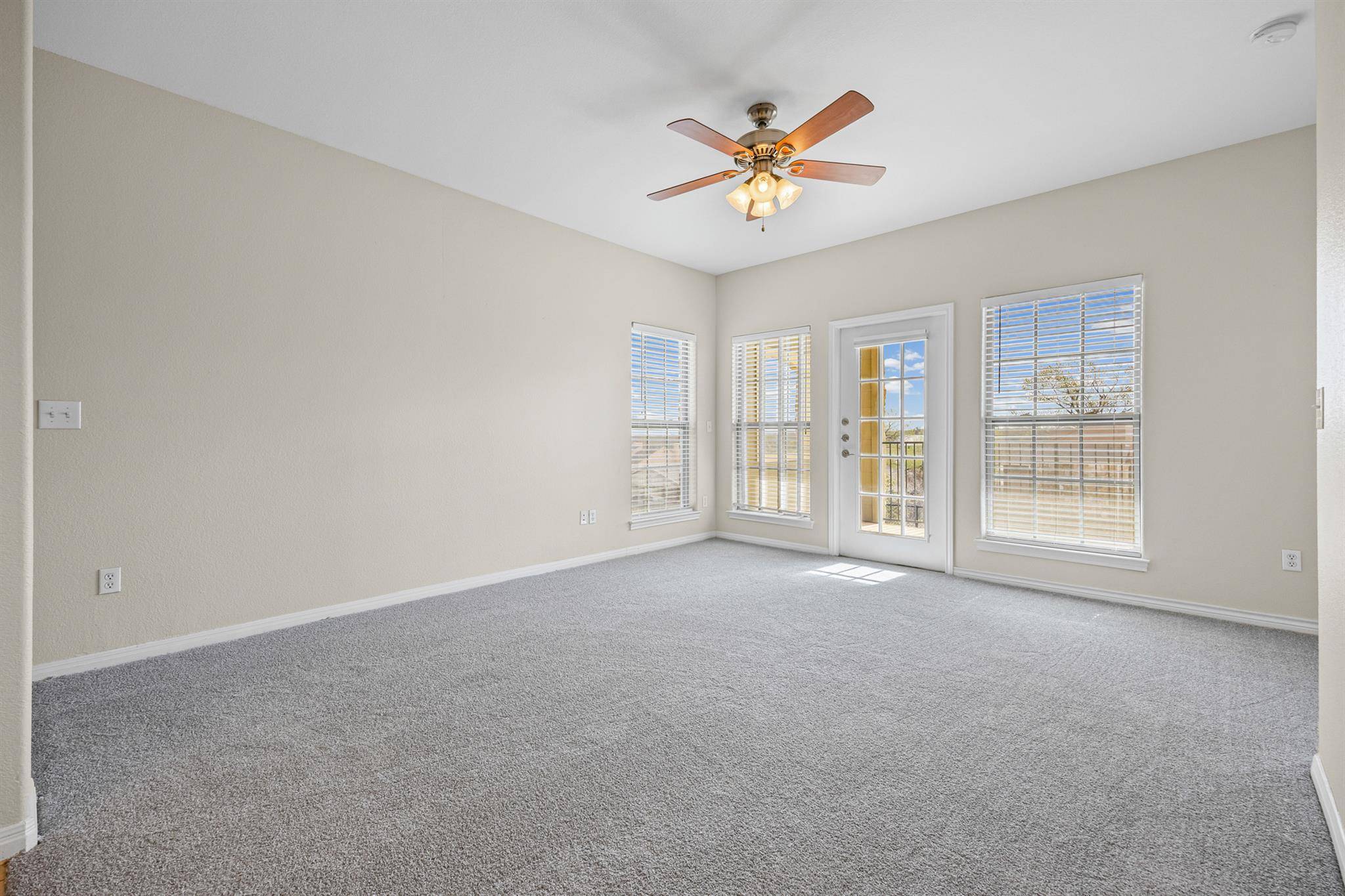 6810 Deatonhill DR #1100, Austin, TX 78745