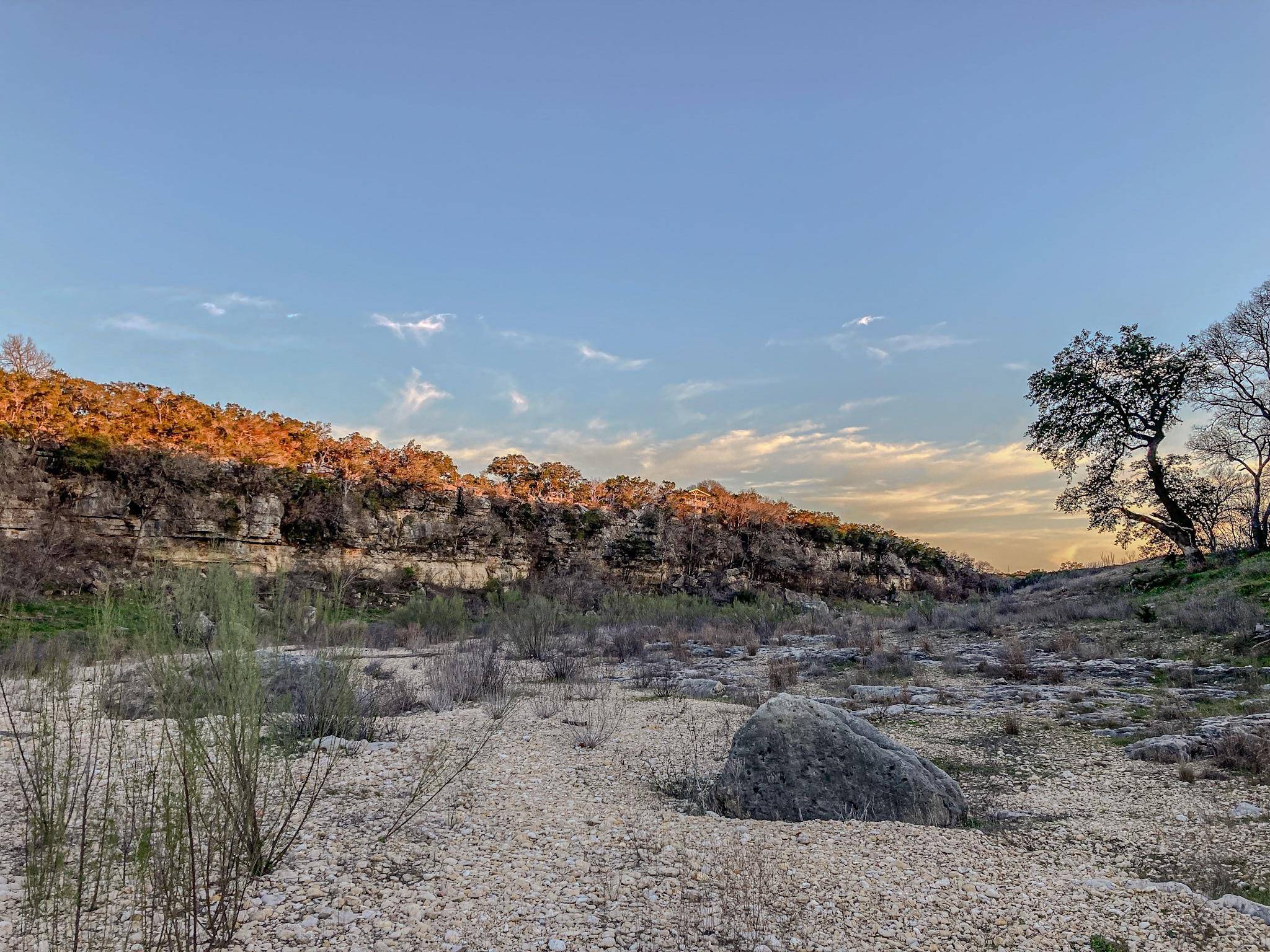 550 Cliffside RD, Wimberley, TX 78676