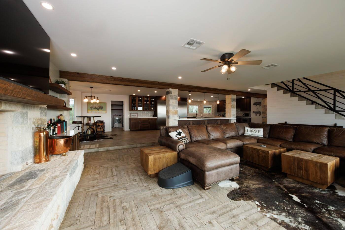 187 N Cedar Creek DR, Cedar Creek, TX 78612