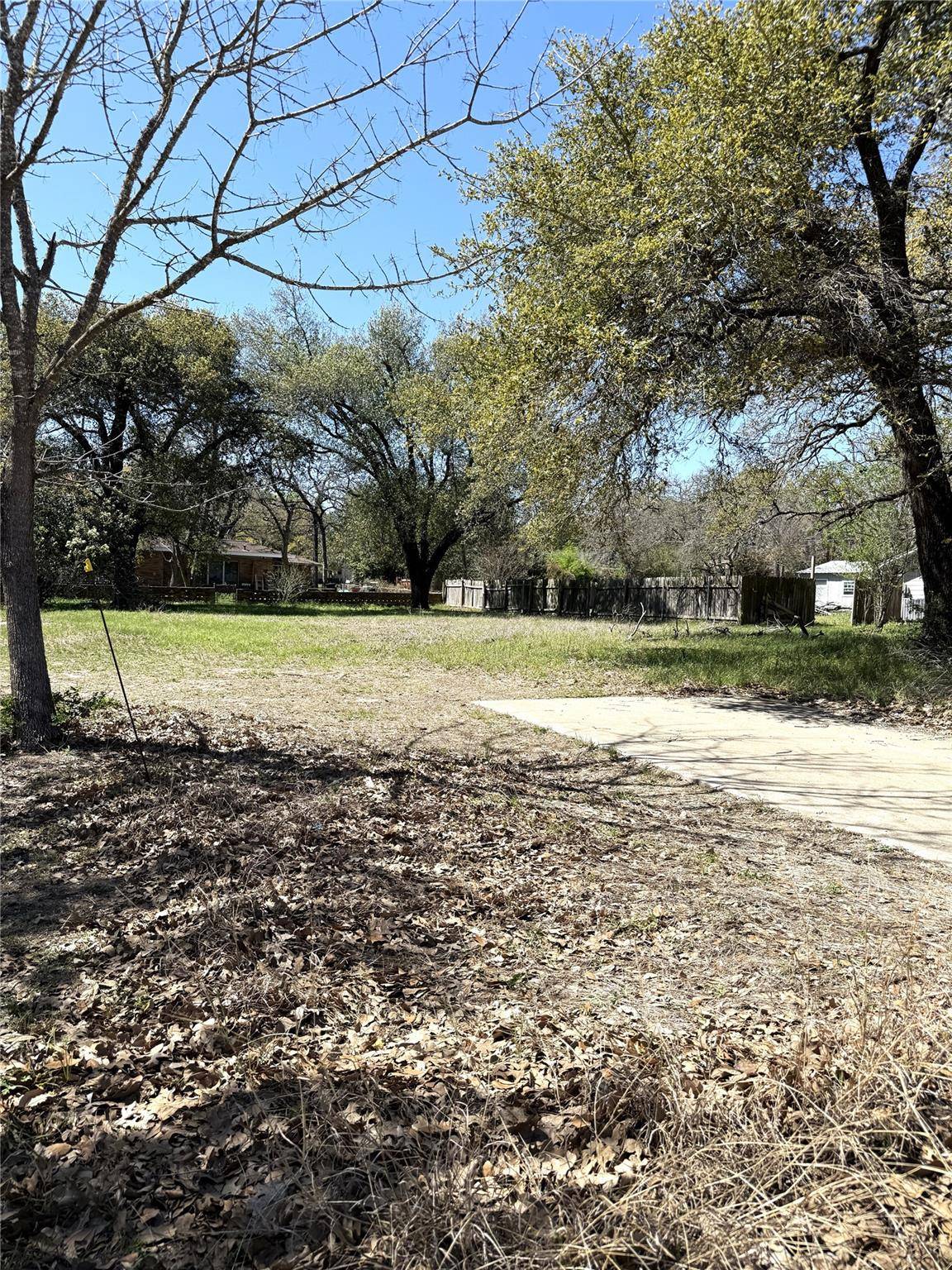 Address not disclosed, Rockdale, TX 76567