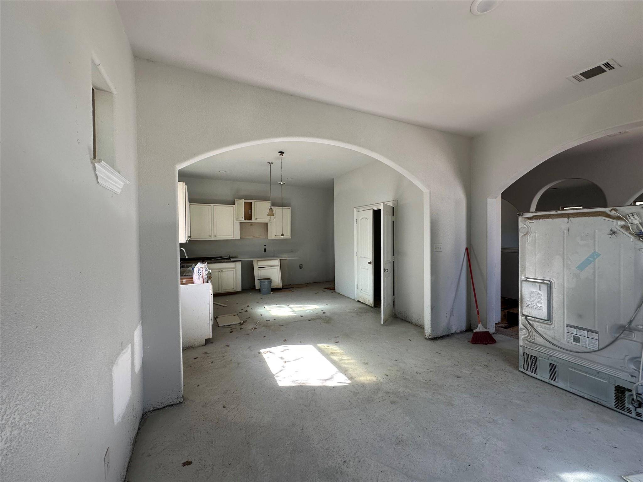 170 Scarlet Harts LN, Dale, TX 78616