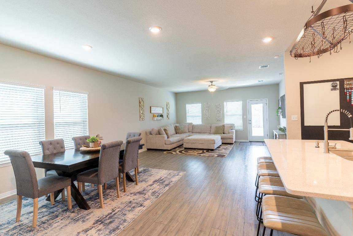 600 Loriner WAY, Liberty Hill, TX 78642