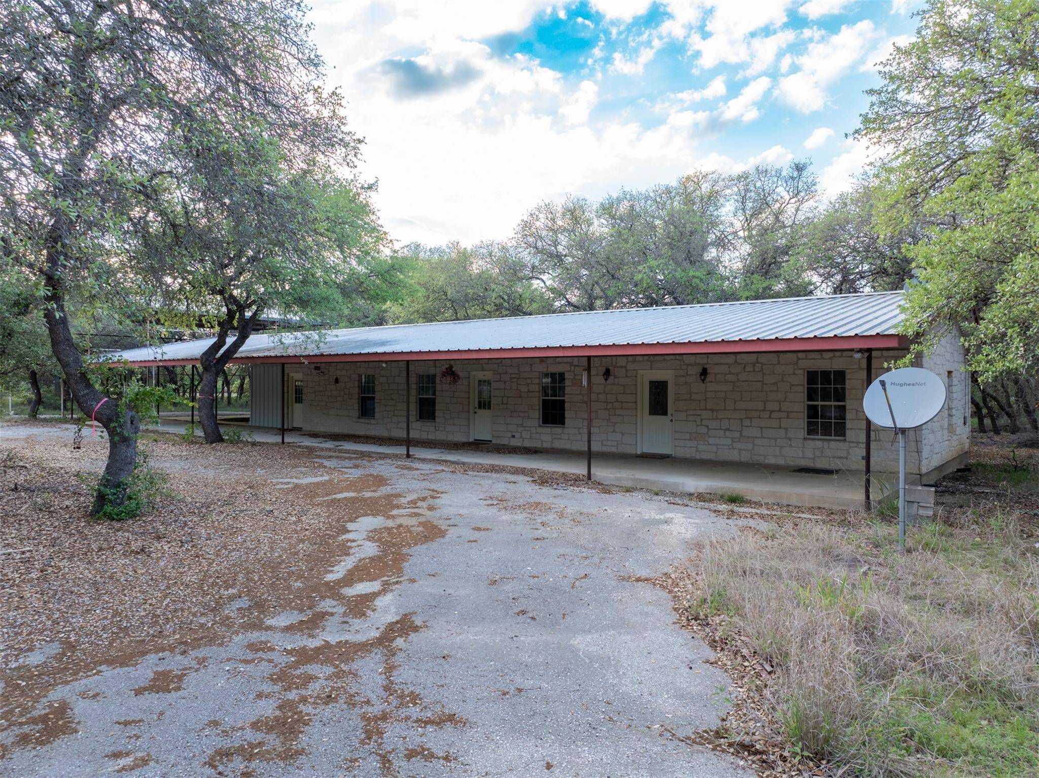 1050 Oak Grove RD, Leander, TX 78641