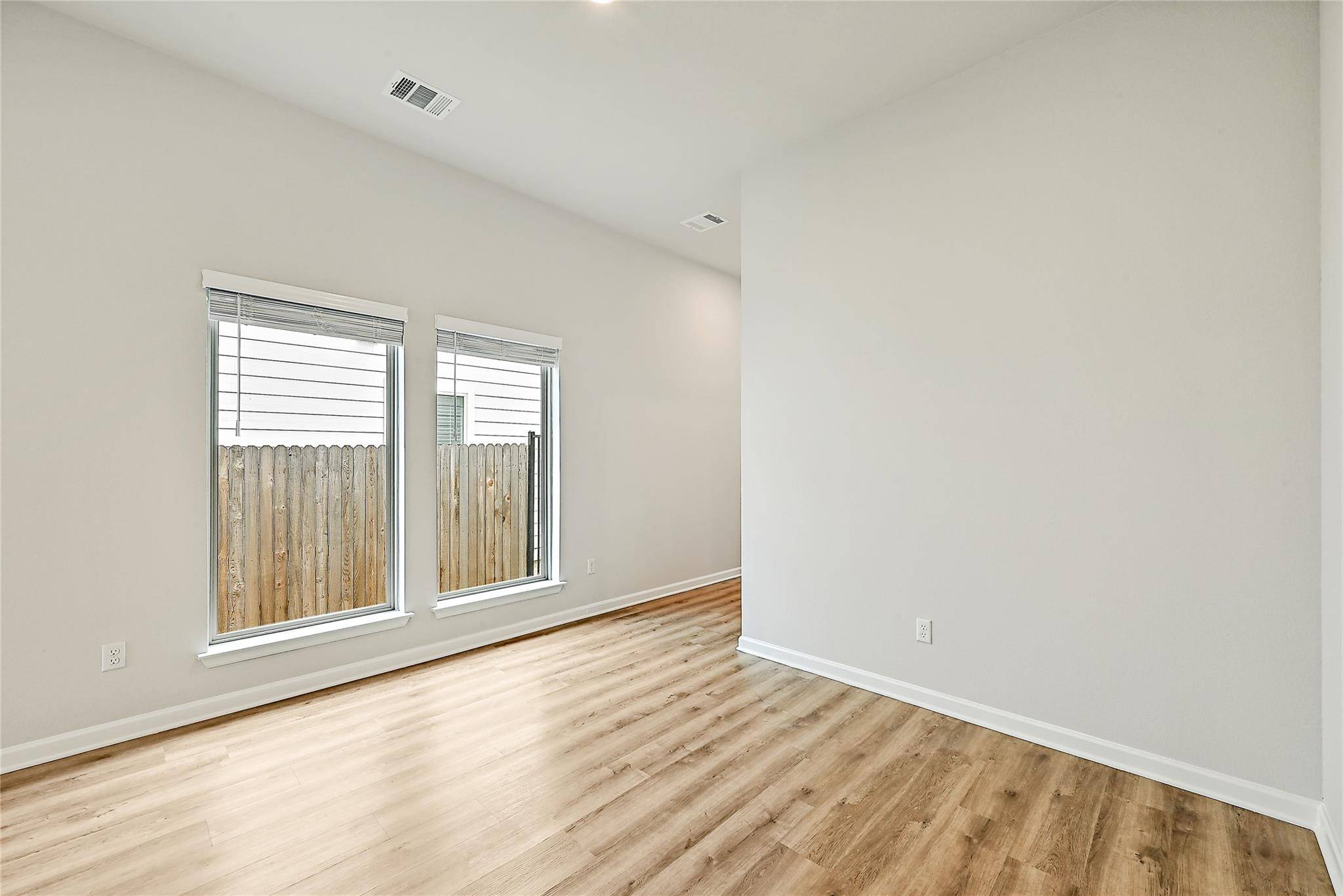 305 Banyon DR, Liberty Hill, TX 78642