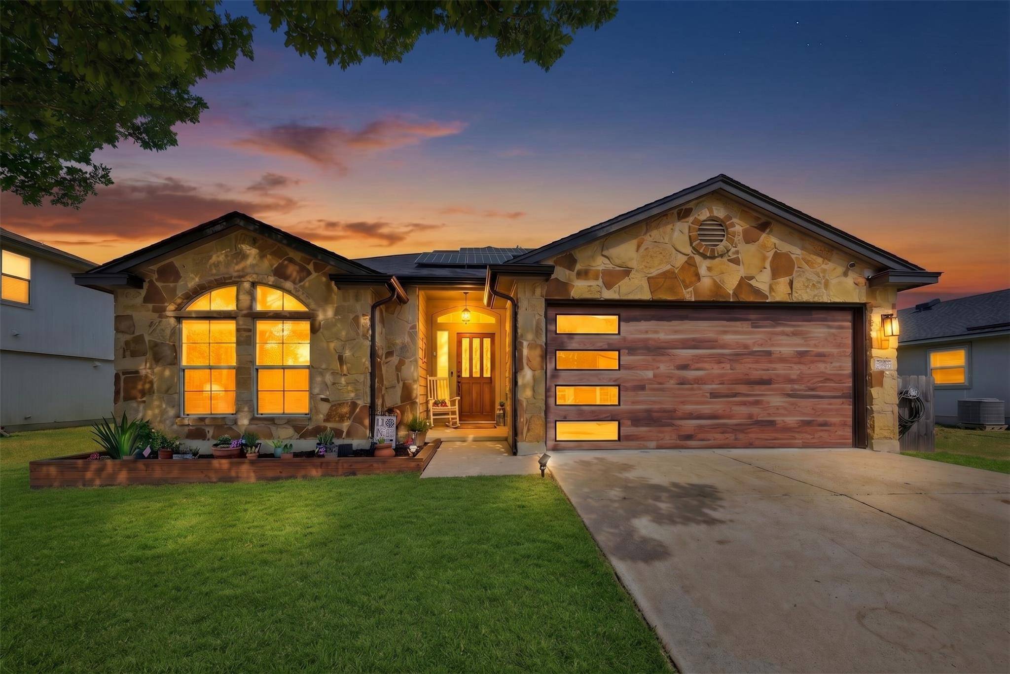 105 Lidell ST, Hutto, TX 78634