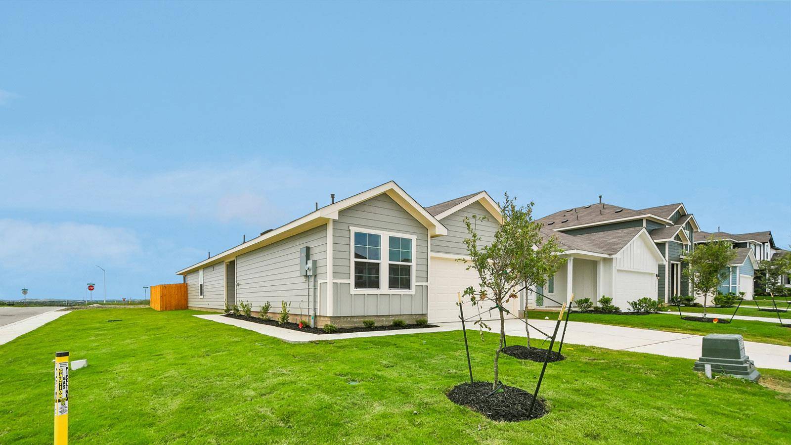 12020 Pike BND, Mustang Ridge, TX 78610