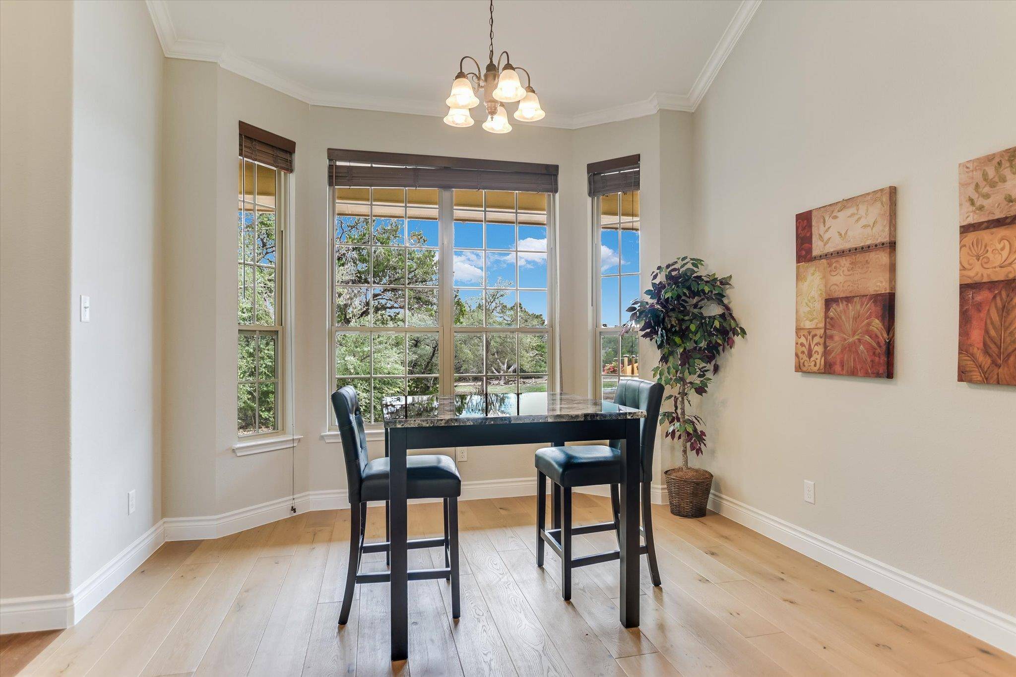 300 Round Rock RD, Wimberley, TX 78676