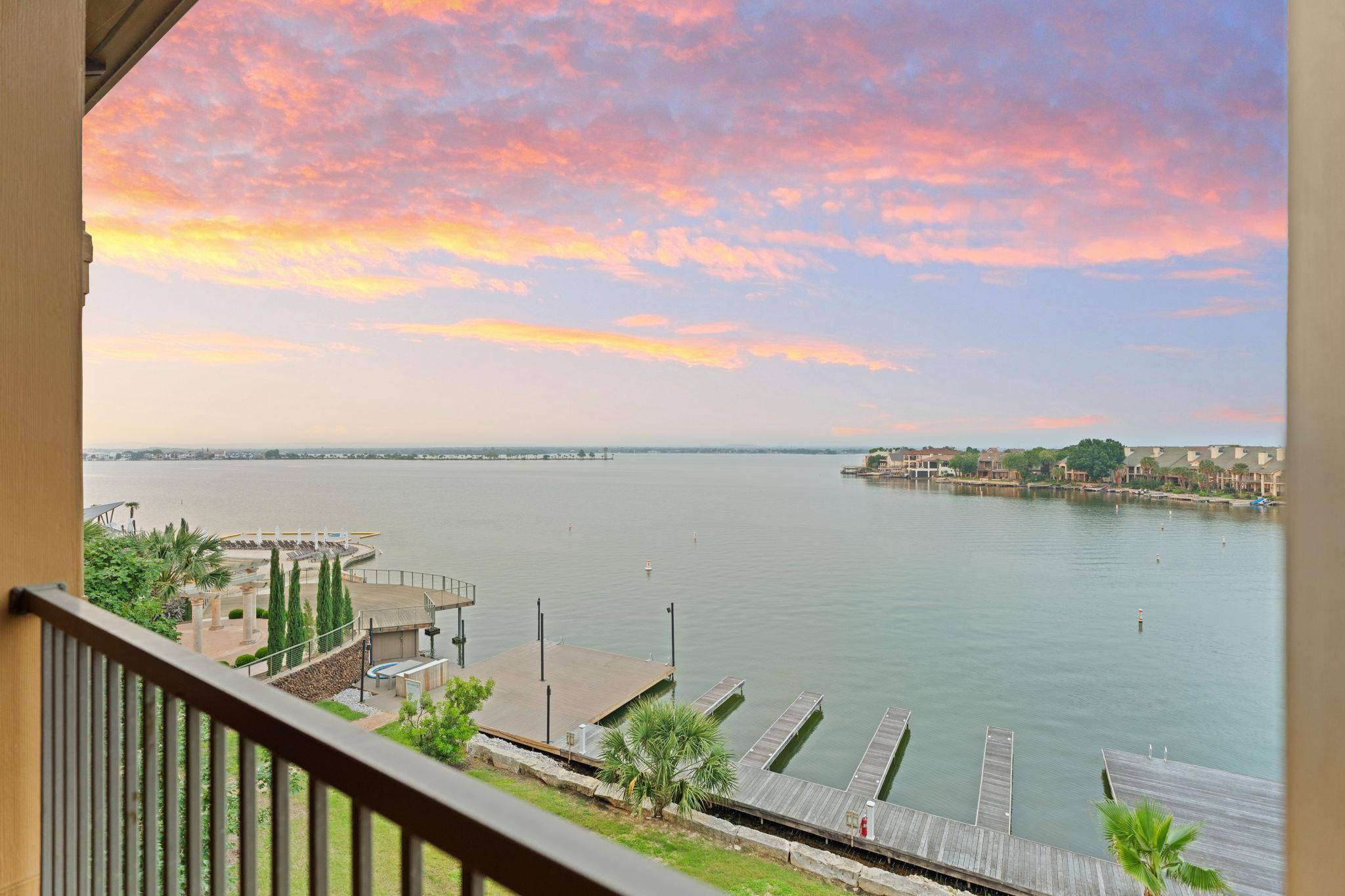 98 Island DR #34, Horseshoe Bay, TX 78657