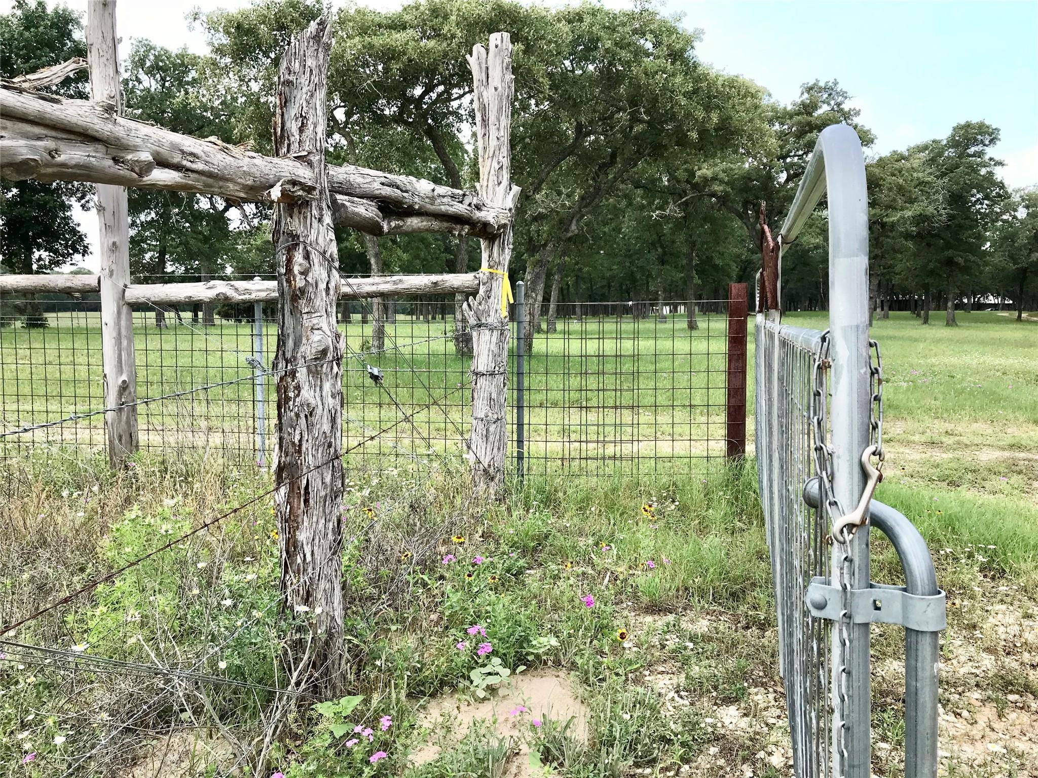 1672 Sayers Tract 4 RD, Bastrop, TX 78602