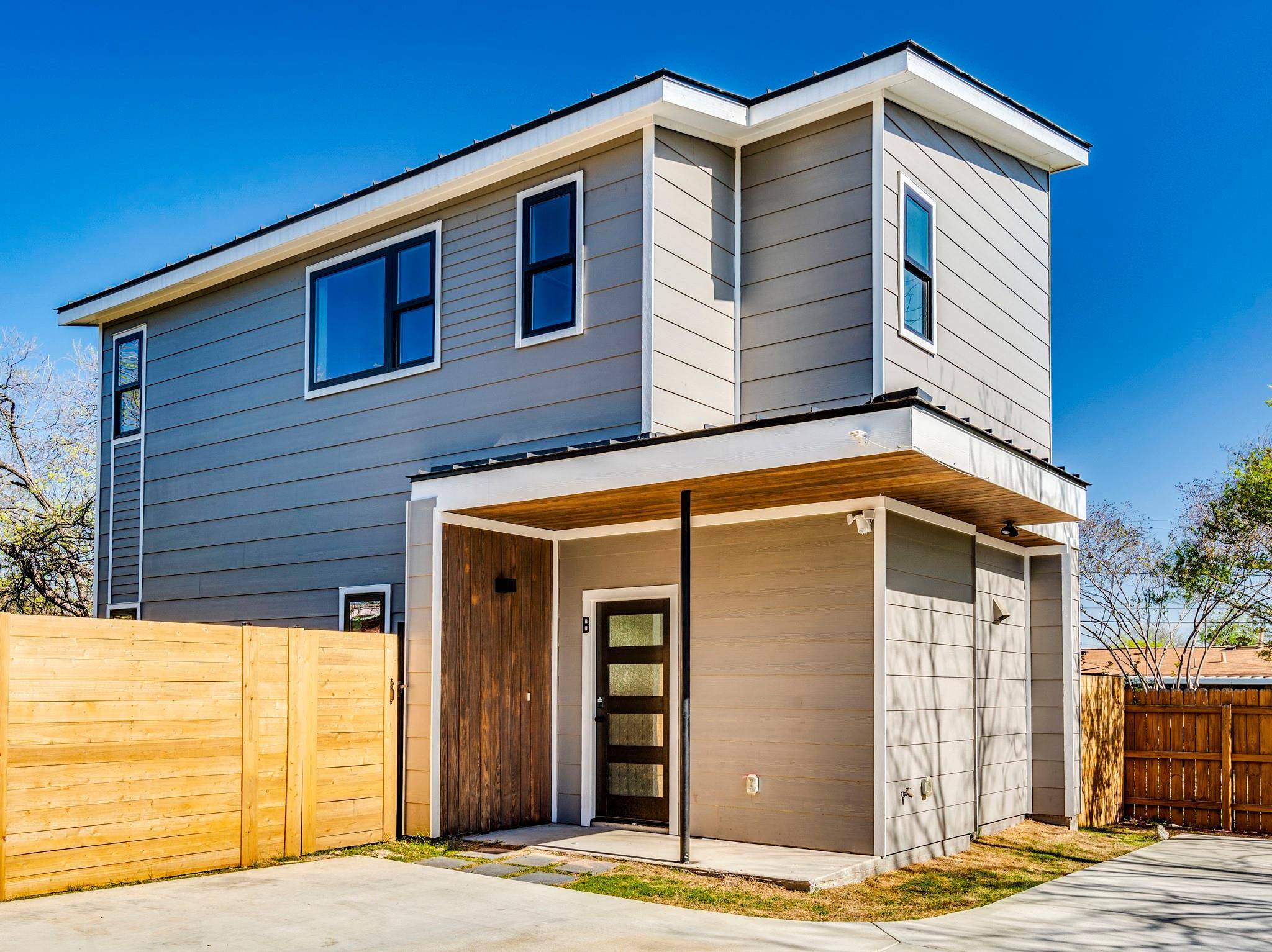 206 E Wonsley DR #2, Austin, TX 78753